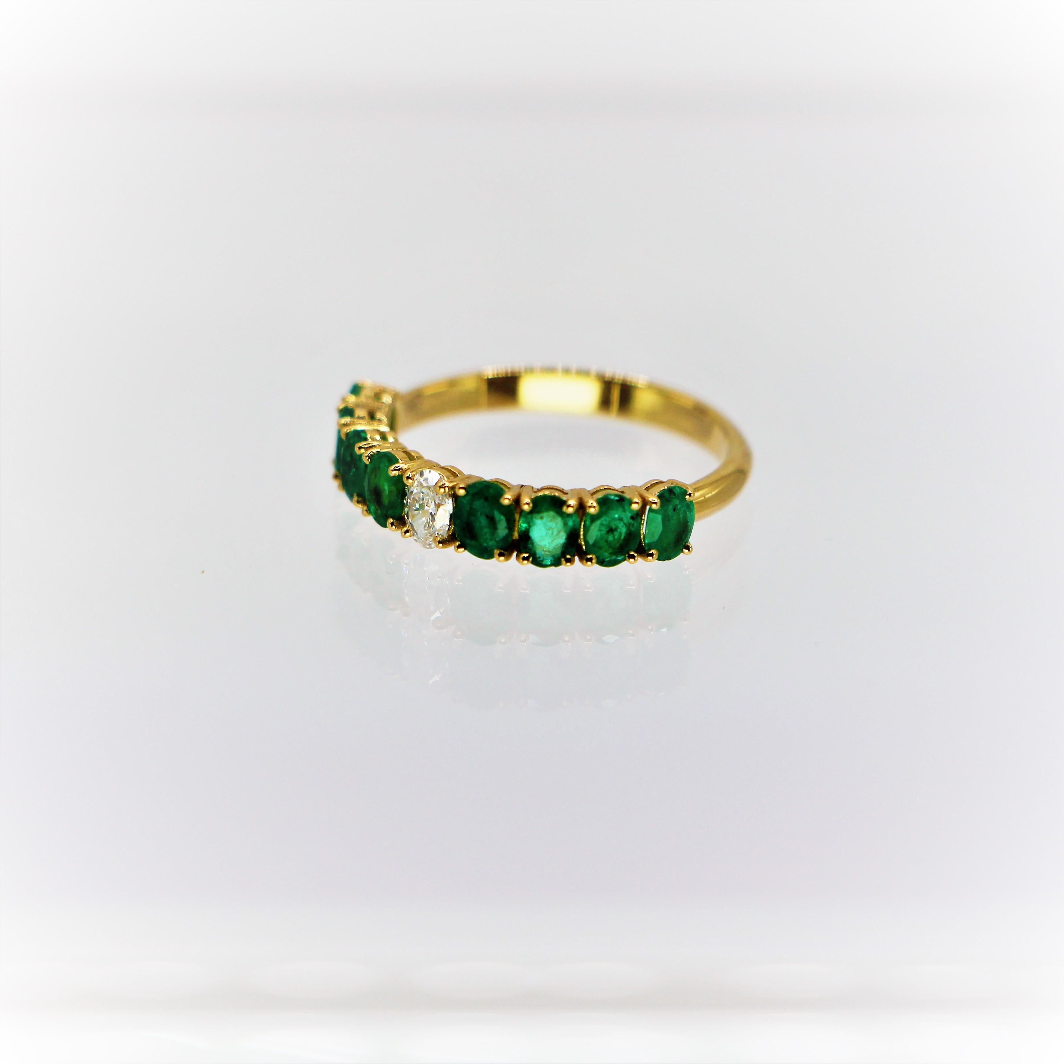 Modern Eternity Ring with Oval Brilliant Cut Green Emeralds and Diamond in 18Kt  Gold For Sale