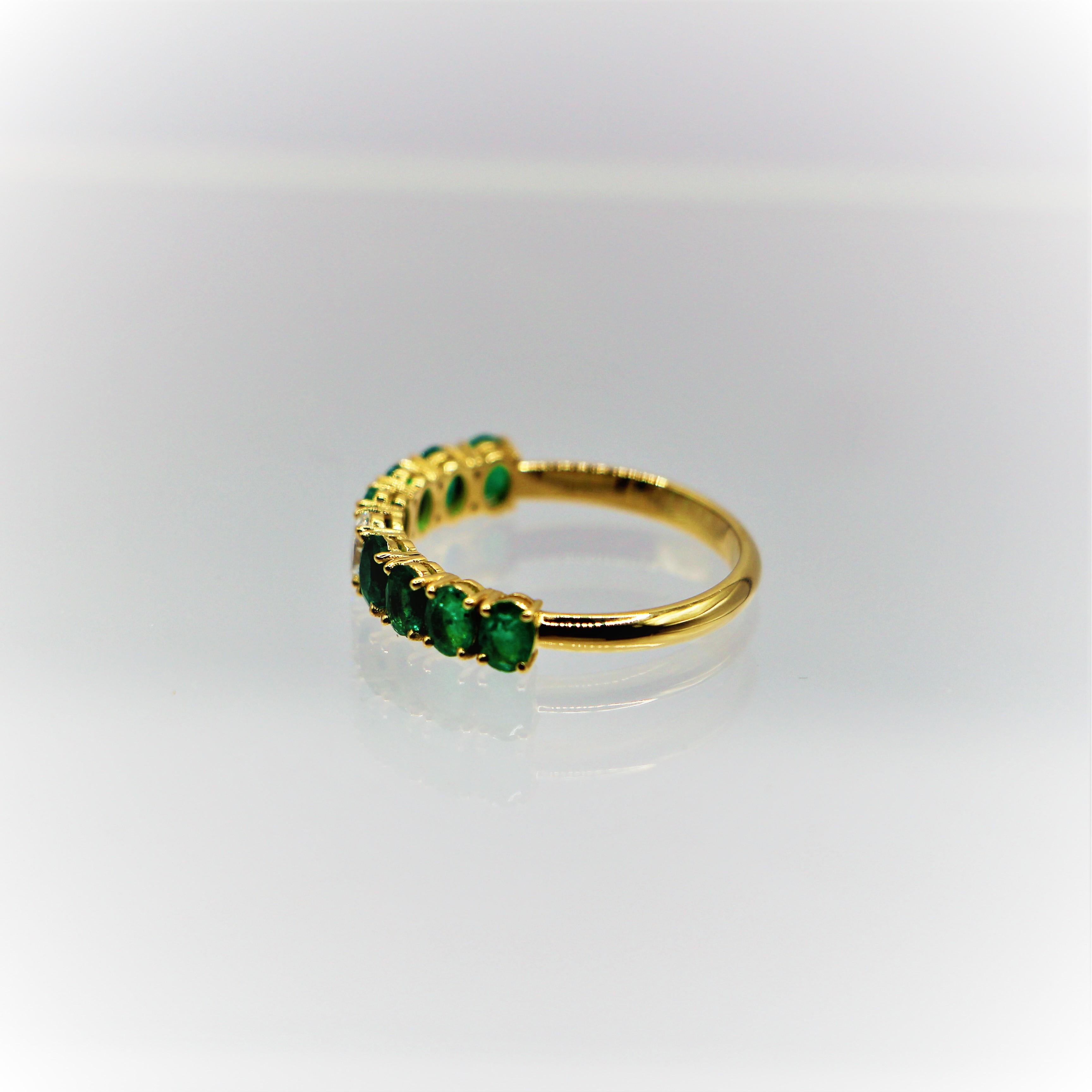 Eternity Ring with Oval Brilliant Cut Green Emeralds and Diamond in 18Kt  Gold In New Condition For Sale In Athens, GR
