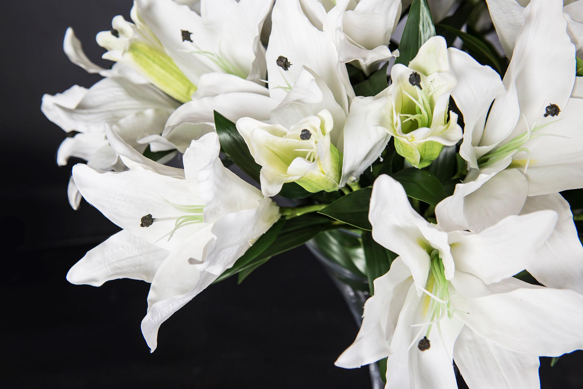 Italian Eternity Vase Vanessa Lilium Set Arrangement, Flowers, Italy For Sale