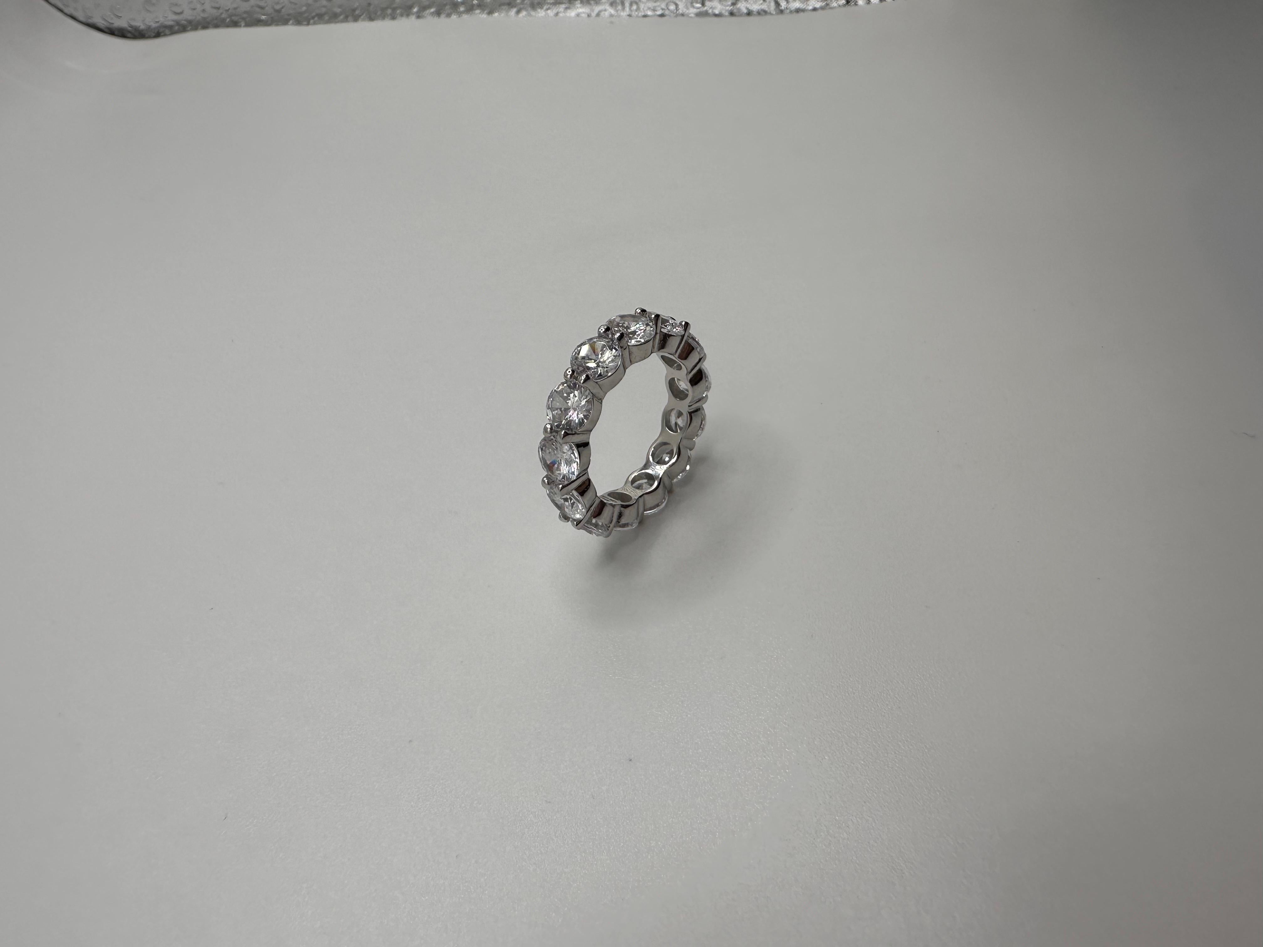 Fede nuziale dell'eternità anello di diamanti a 3 carati in oro 18KT In condizioni Nuovo in vendita a Boca Raton, FL