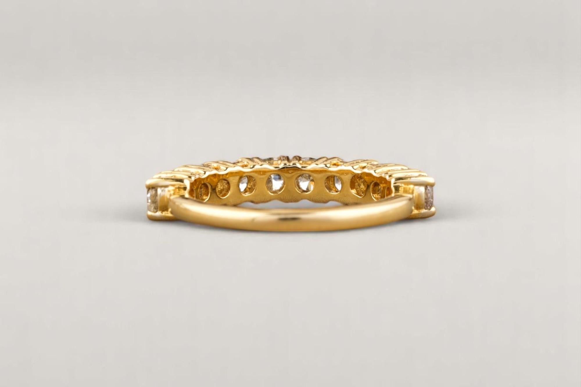 Women's Eternity Wedding Diamond Band in 14K Solid Gold (Certified) For Sale