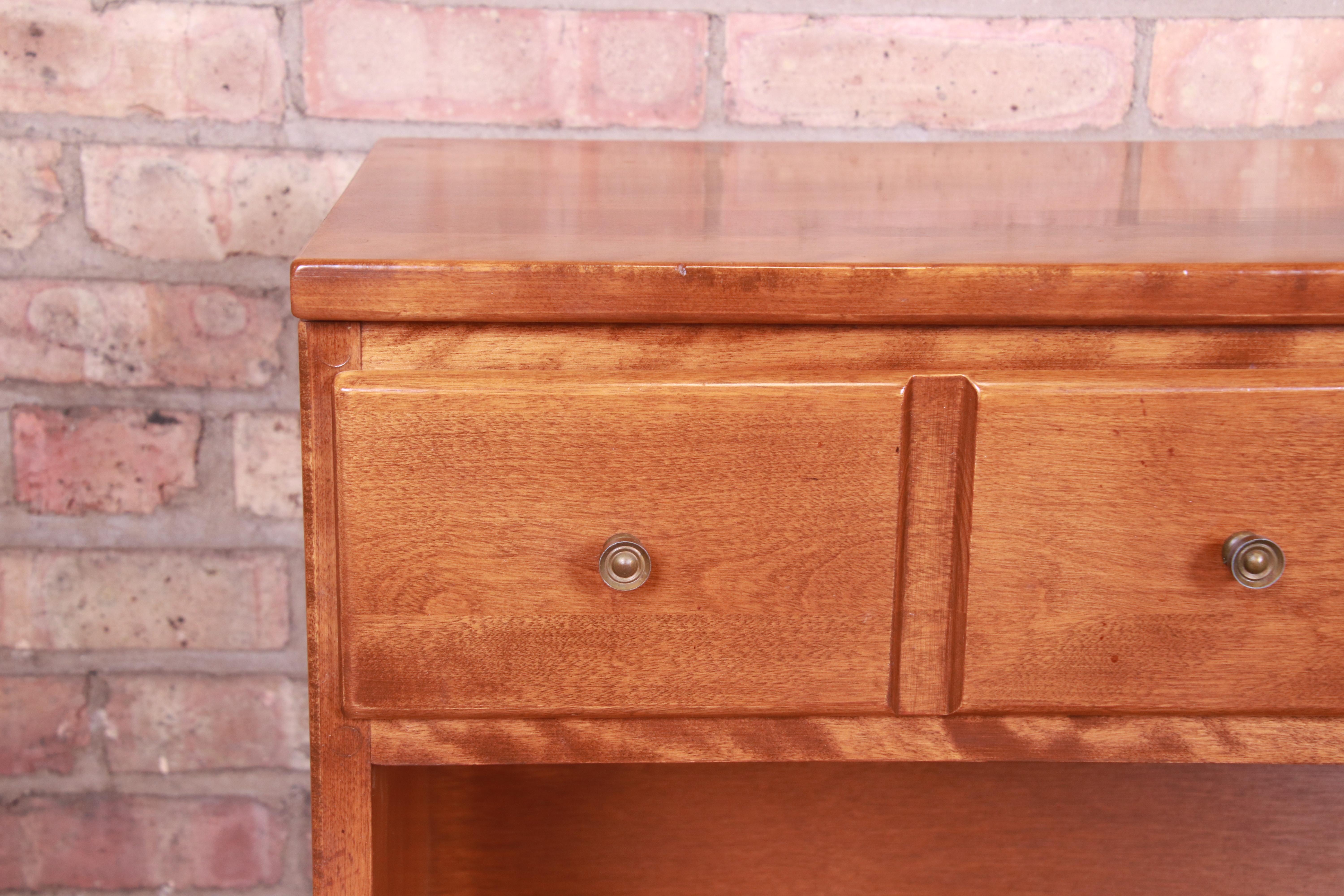 Ethan Allen American Colonial Maple Nightstands, Circa 1950s 3