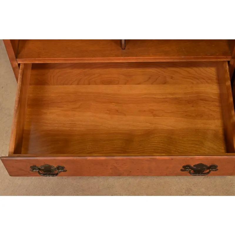American Colonial Solid Maple Breakfront Bookcase Cabinet, 1960s For Sale 4
