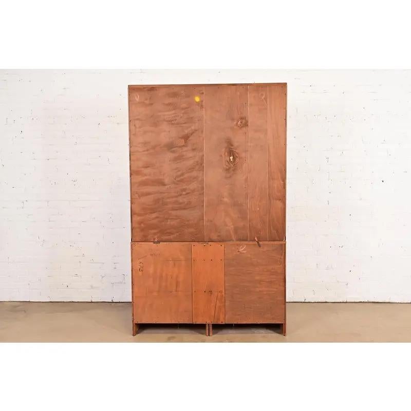 American Colonial Solid Maple Breakfront Bookcase Cabinet, 1960s For Sale 8