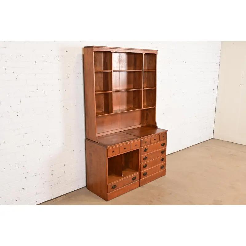 Mid-20th Century American Colonial Solid Maple Breakfront Bookcase Cabinet, 1960s For Sale