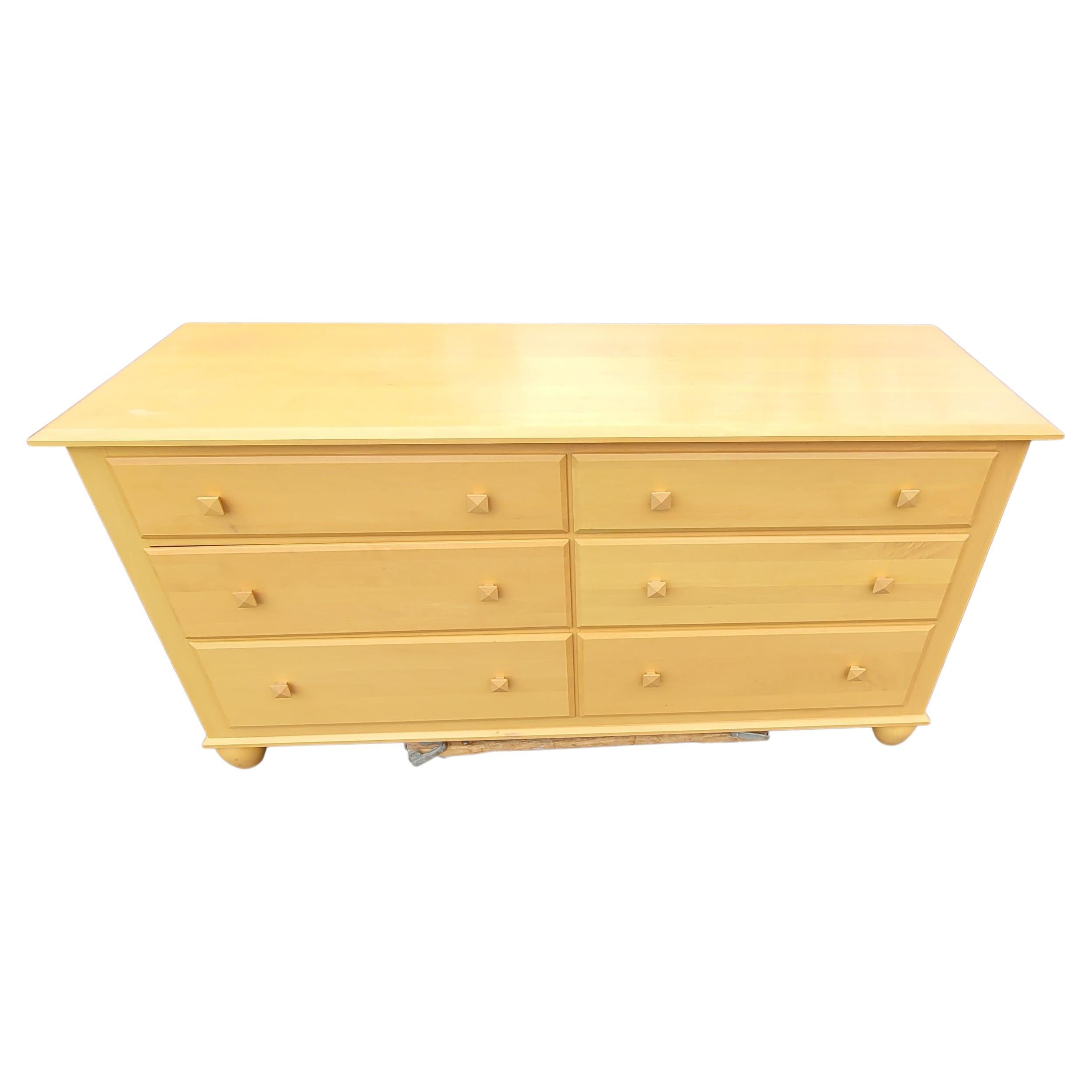 Ethan Allen American Dimensions Collection birch double dresser in great condition. Features 6 drawers all birch wood with dovetail joints, and proprietary Ethan Allen knobs. Drawers internal measures are 25