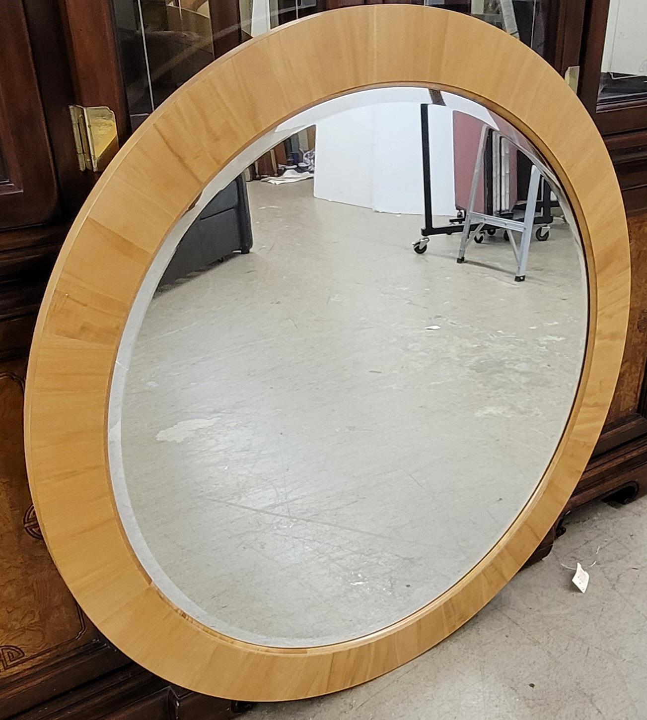 Ethan Allen American Dimensions Collection Round Satinwood Mirror In Good Condition In Germantown, MD