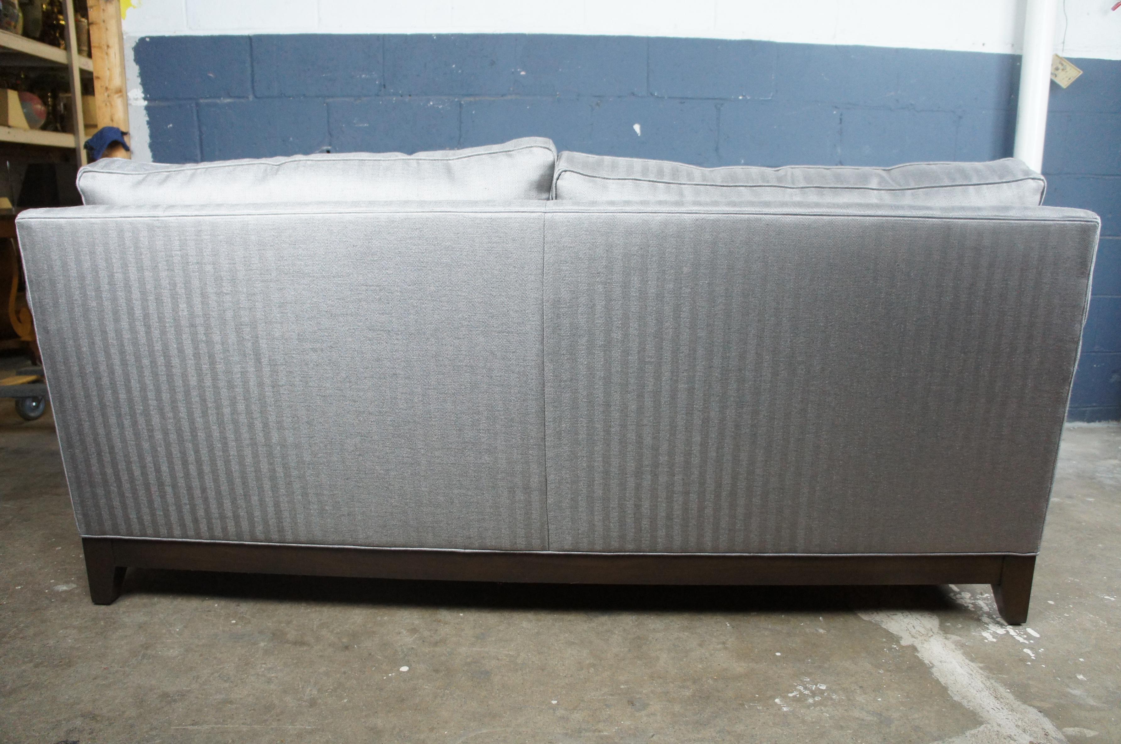 Ethan Allen Arcata Two Seat Sofa Gray Herringbone Contemporary 20-2114 In Good Condition In Dayton, OH