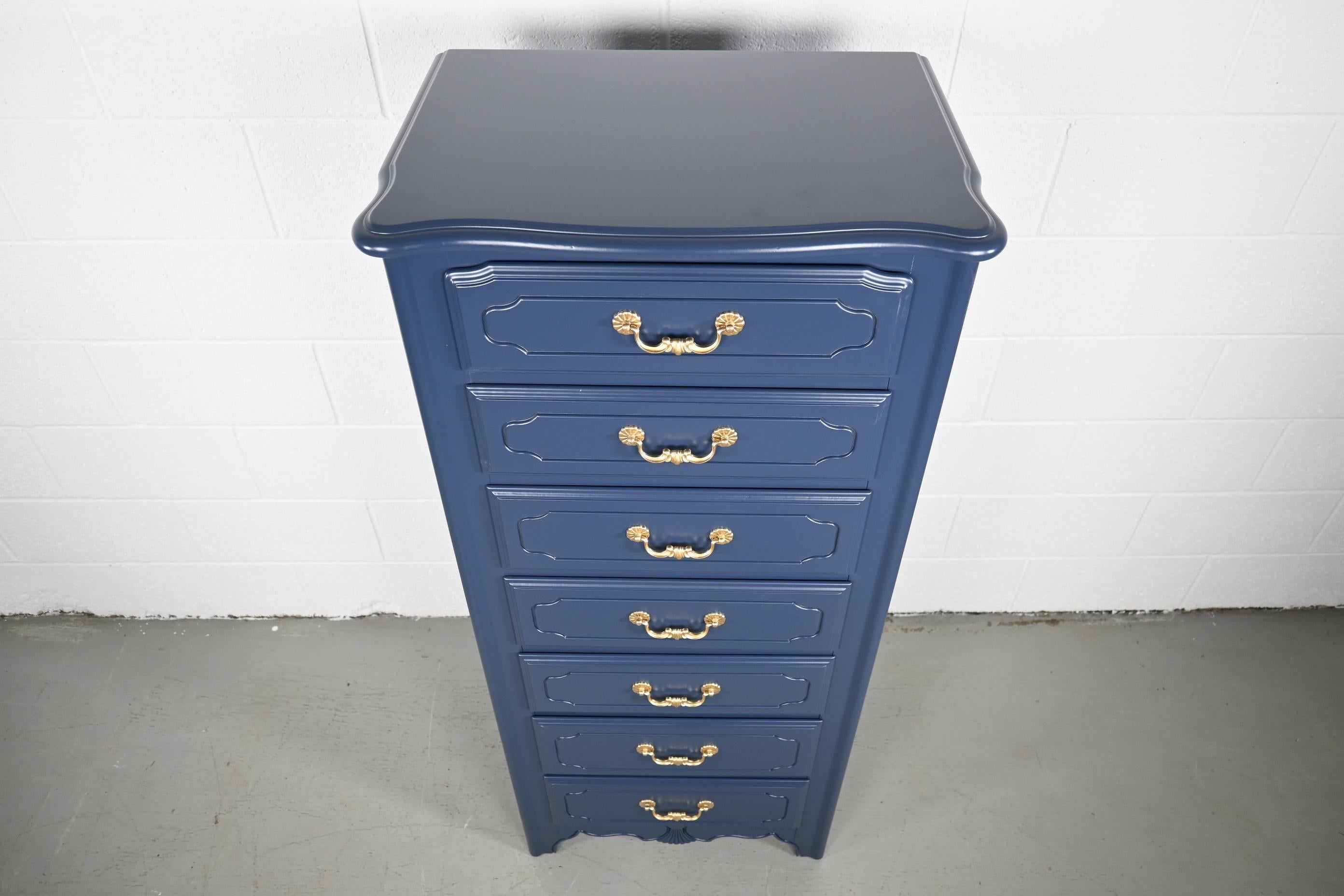 Ethan Allen French Country Navy Lingerie Chest In Excellent Condition In Morgan, UT