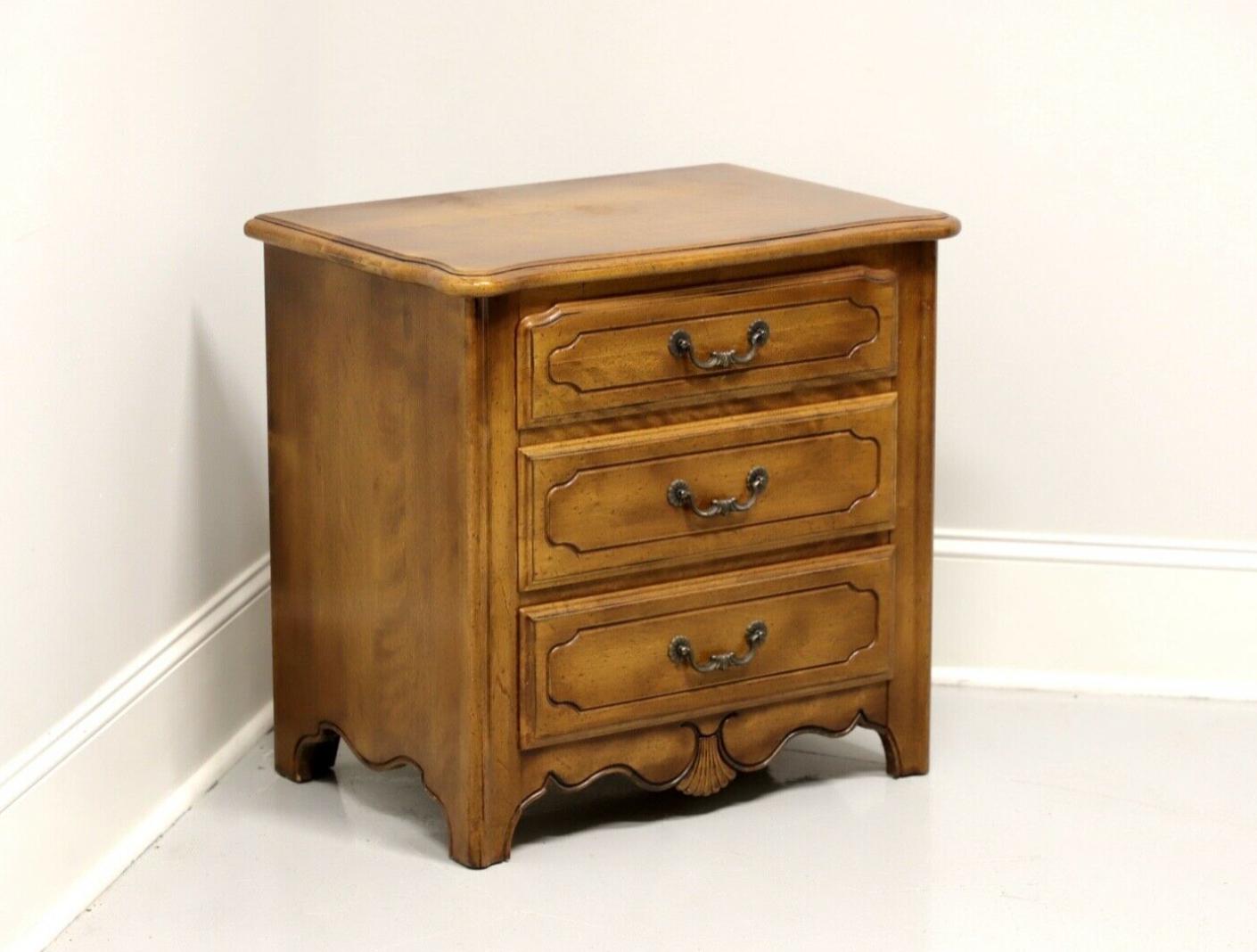ETHAN ALLEN French Country Nightstand 1