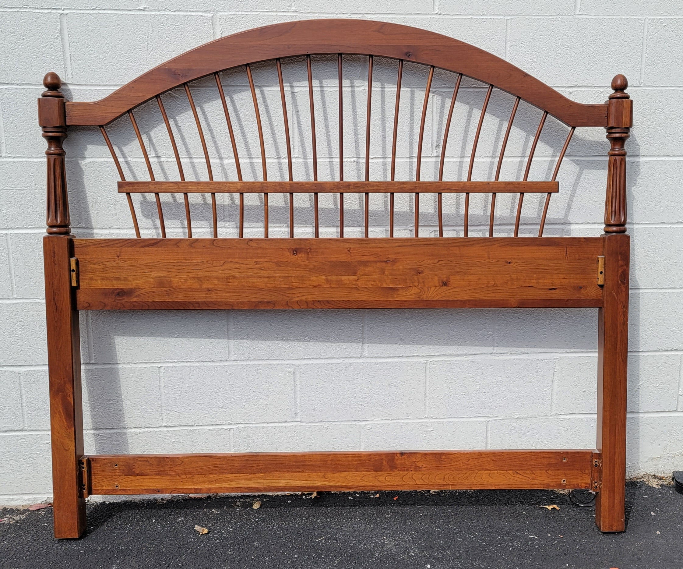 Ethan Allen French Country Solid Birch Wheatback Queen/Full Size Headboard In Good Condition In Germantown, MD