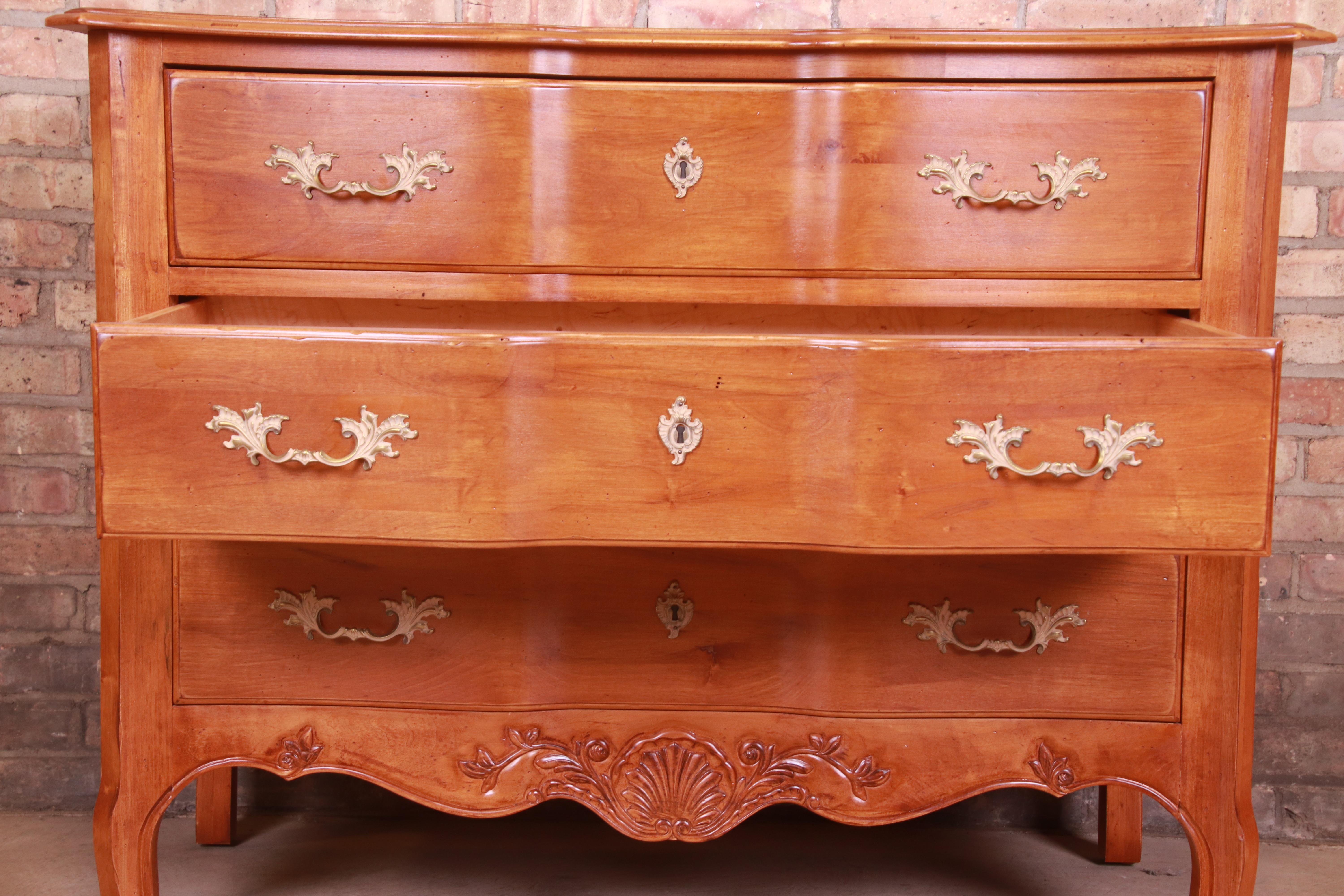 Ethan Allen French Provincial Louis XV Carved Maple Chest of Drawers, Refinished 2