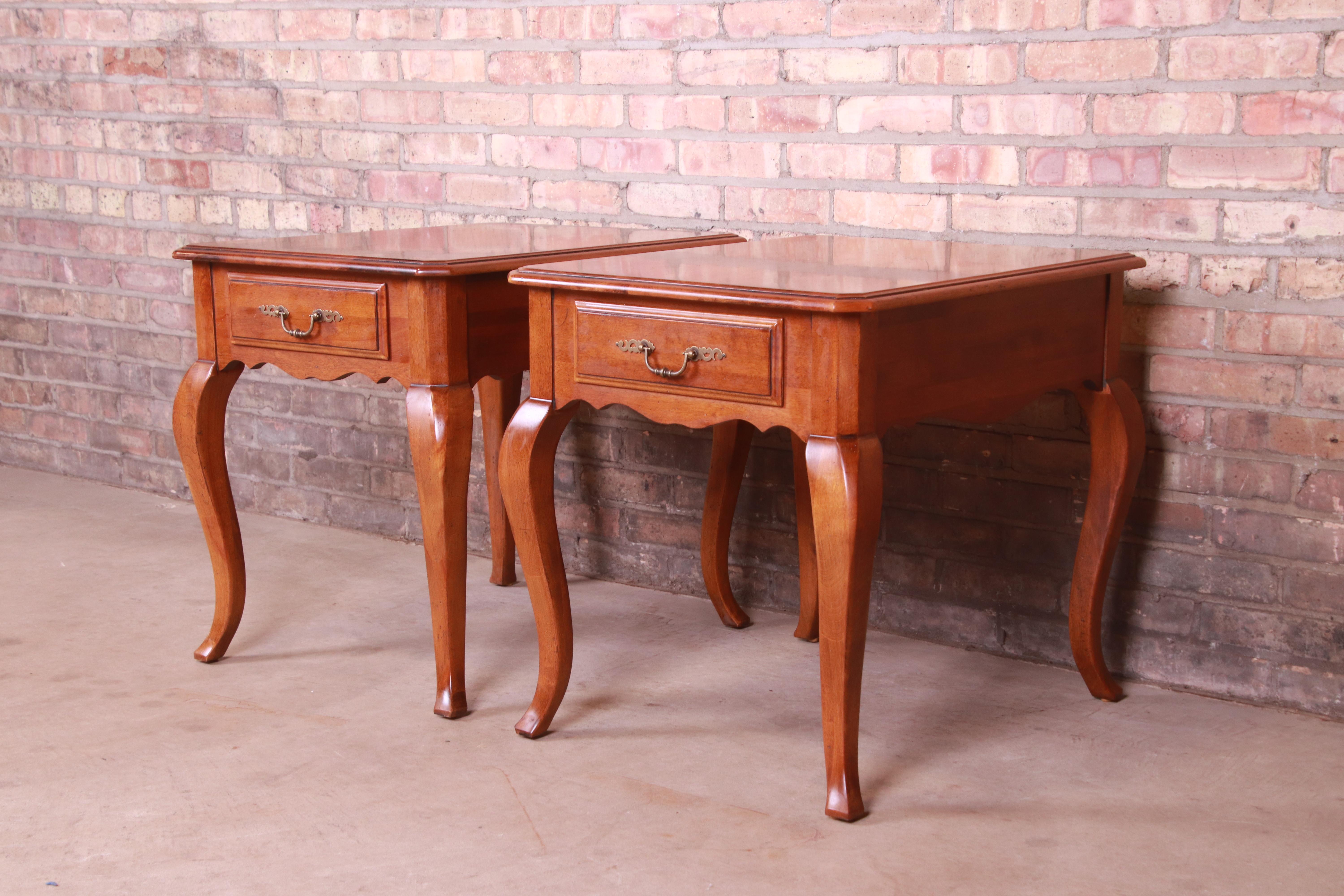 American Ethan Allen French Provincial Louis XV Maple Nightstands or End Tables, Pair