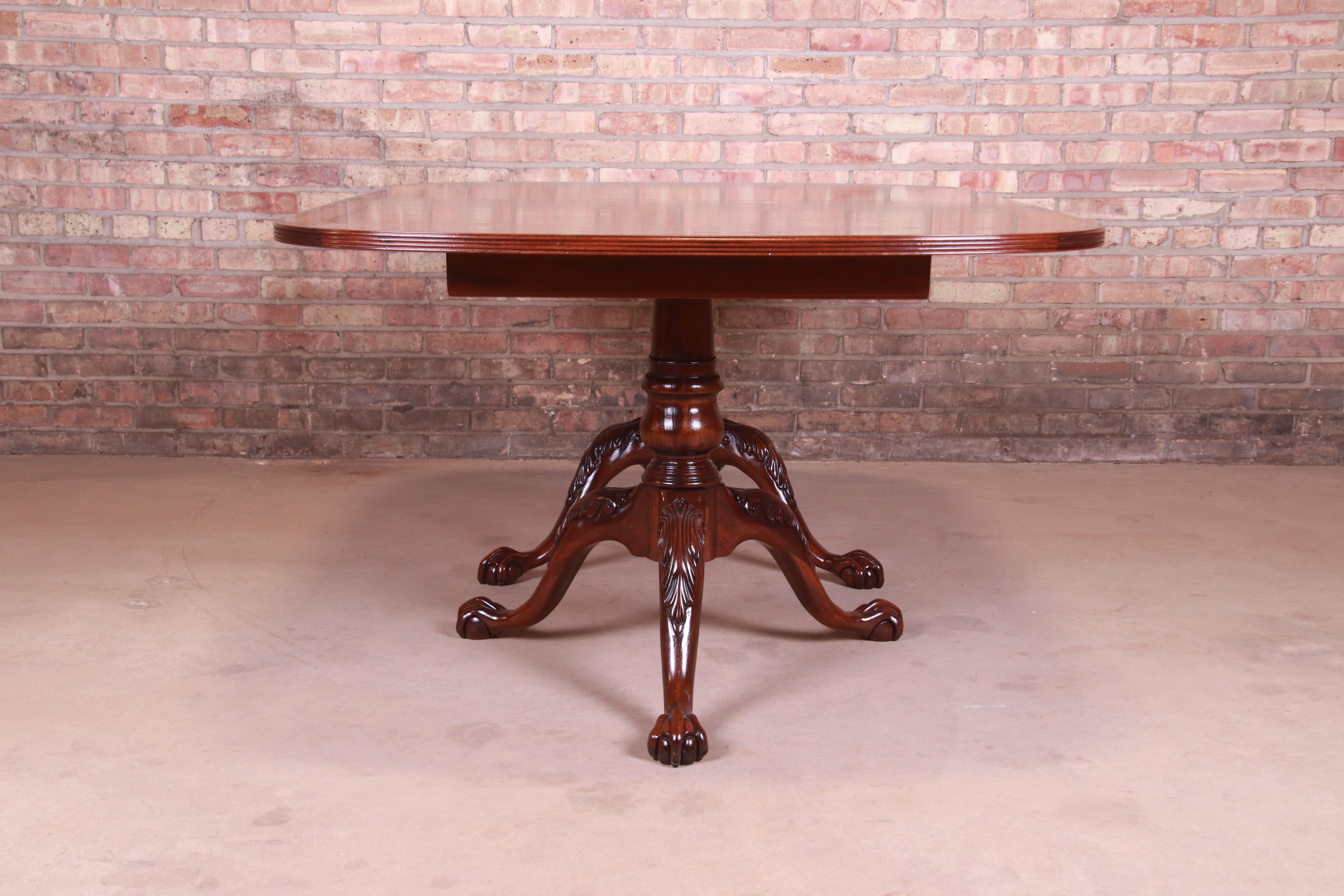 Ethan Allen Georgian Banded Mahogany Double Pedestal Dining Table, Refinished 12