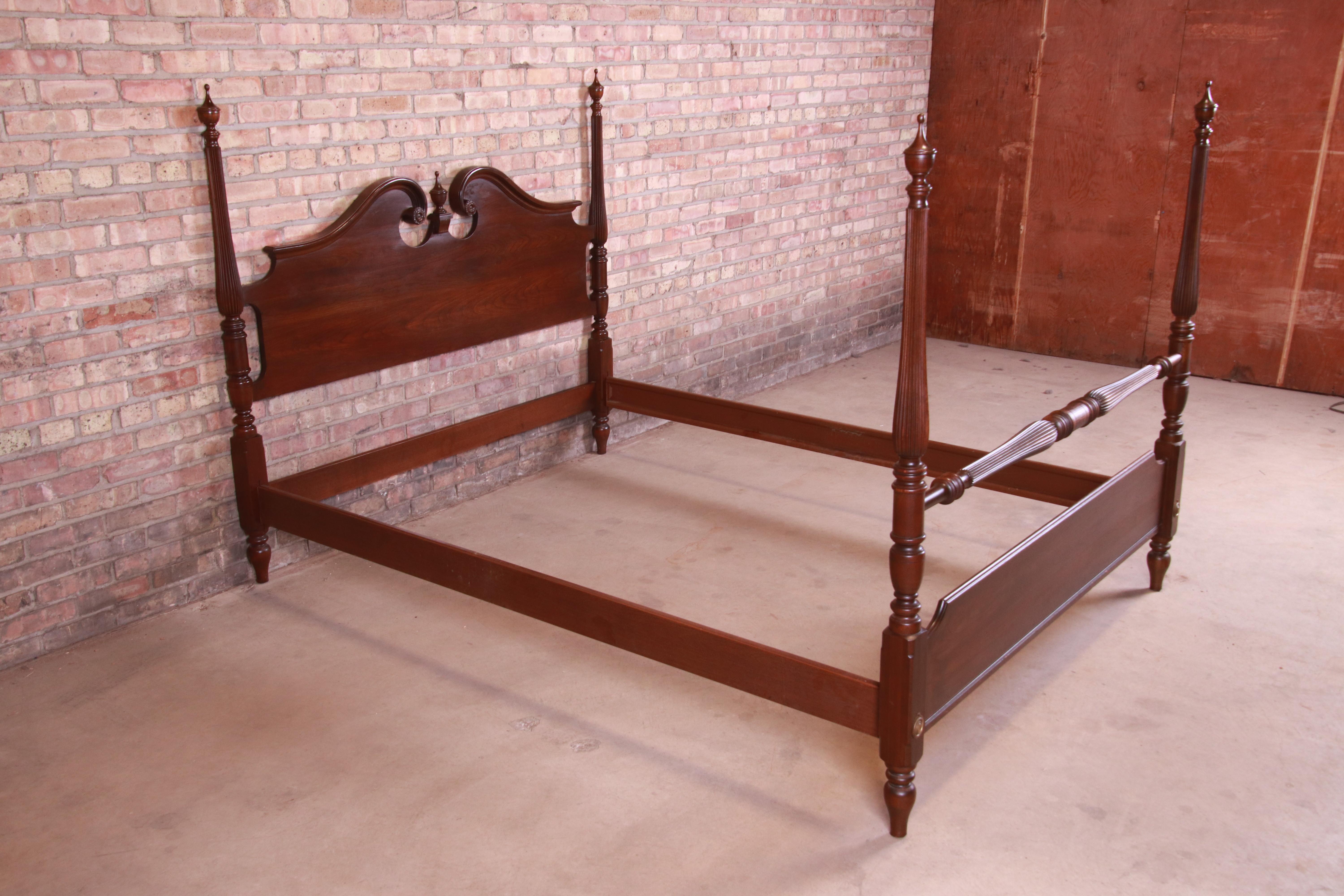 American Ethan Allen Georgian Court Collection Mahogany Four Poster Queen Size Bed