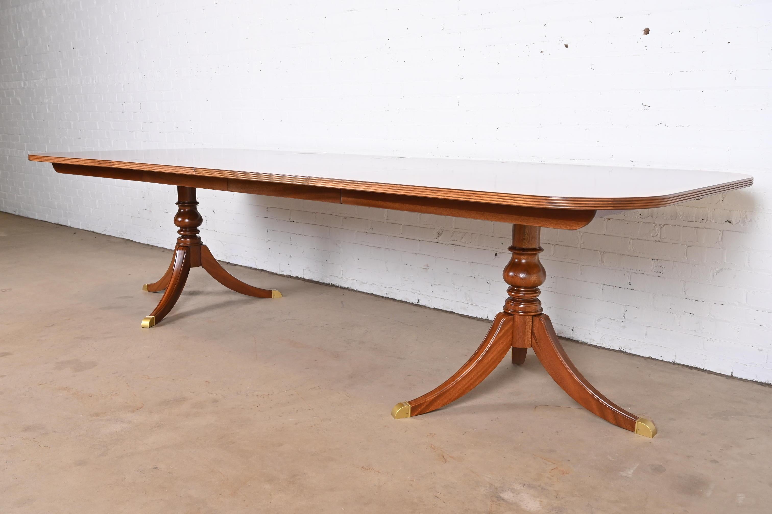 American Georgian Flame Mahogany Double Pedestal Dining Table, Refinished For Sale