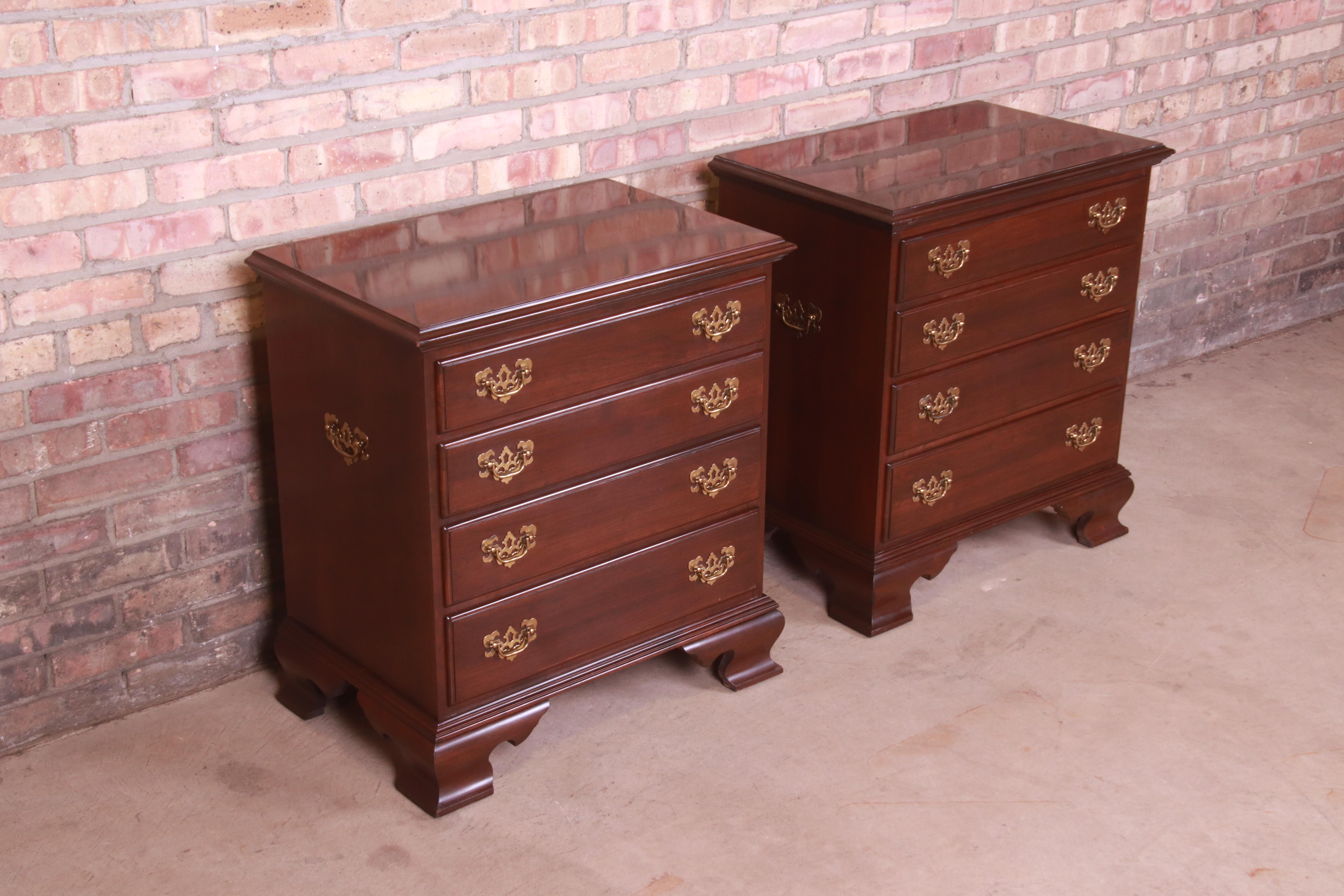 Ethan Allen Georgian Mahogany Four-Drawer Bedside Chests, Pair 1