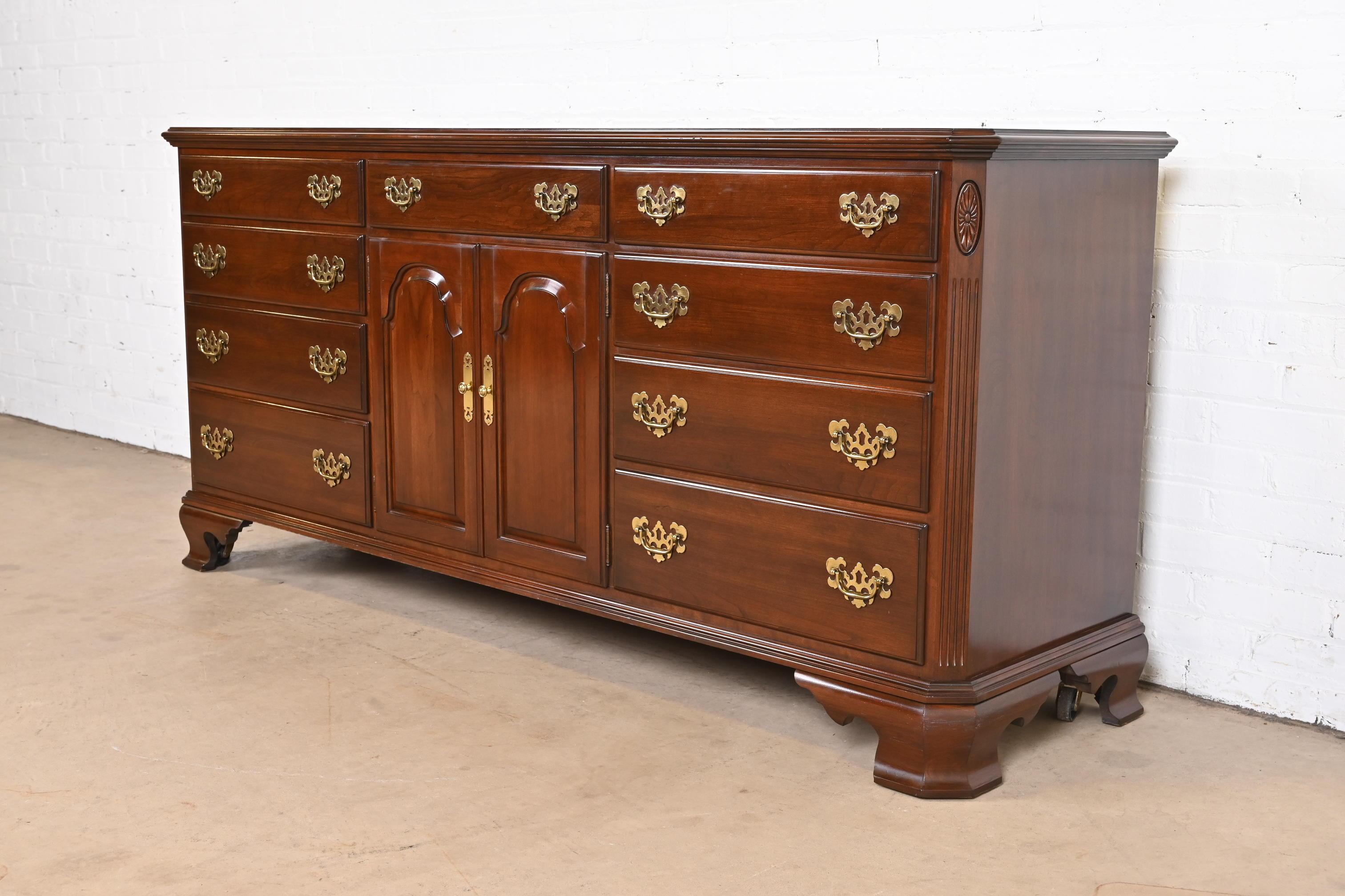 Ethan Allen Georgian Solid Cherry Wood Long Dresser or Credenza In Good Condition In South Bend, IN