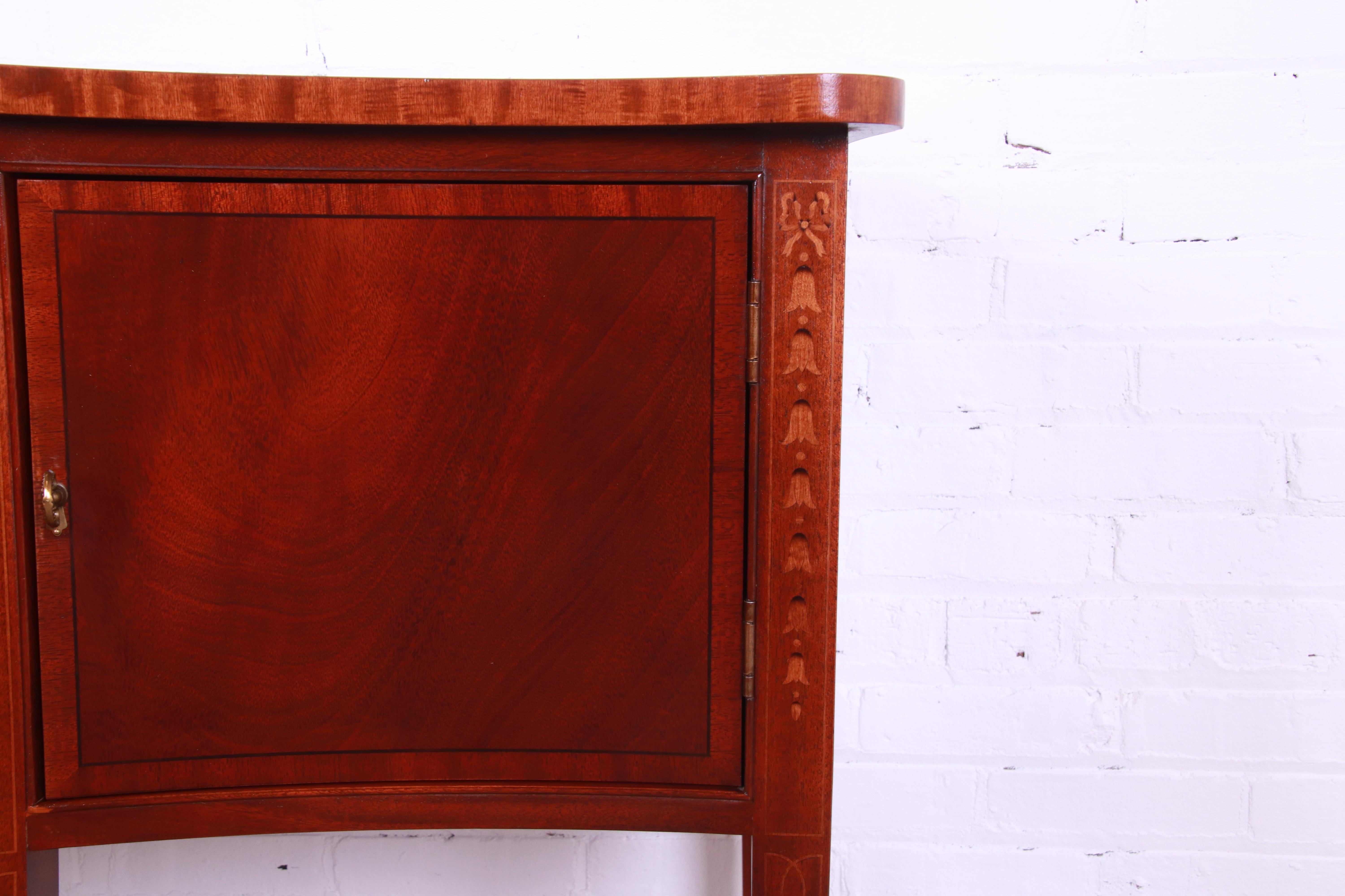Ethan Allen Hepplewhite Inlaid Mahogany Serpentine Sideboard Credenza 7