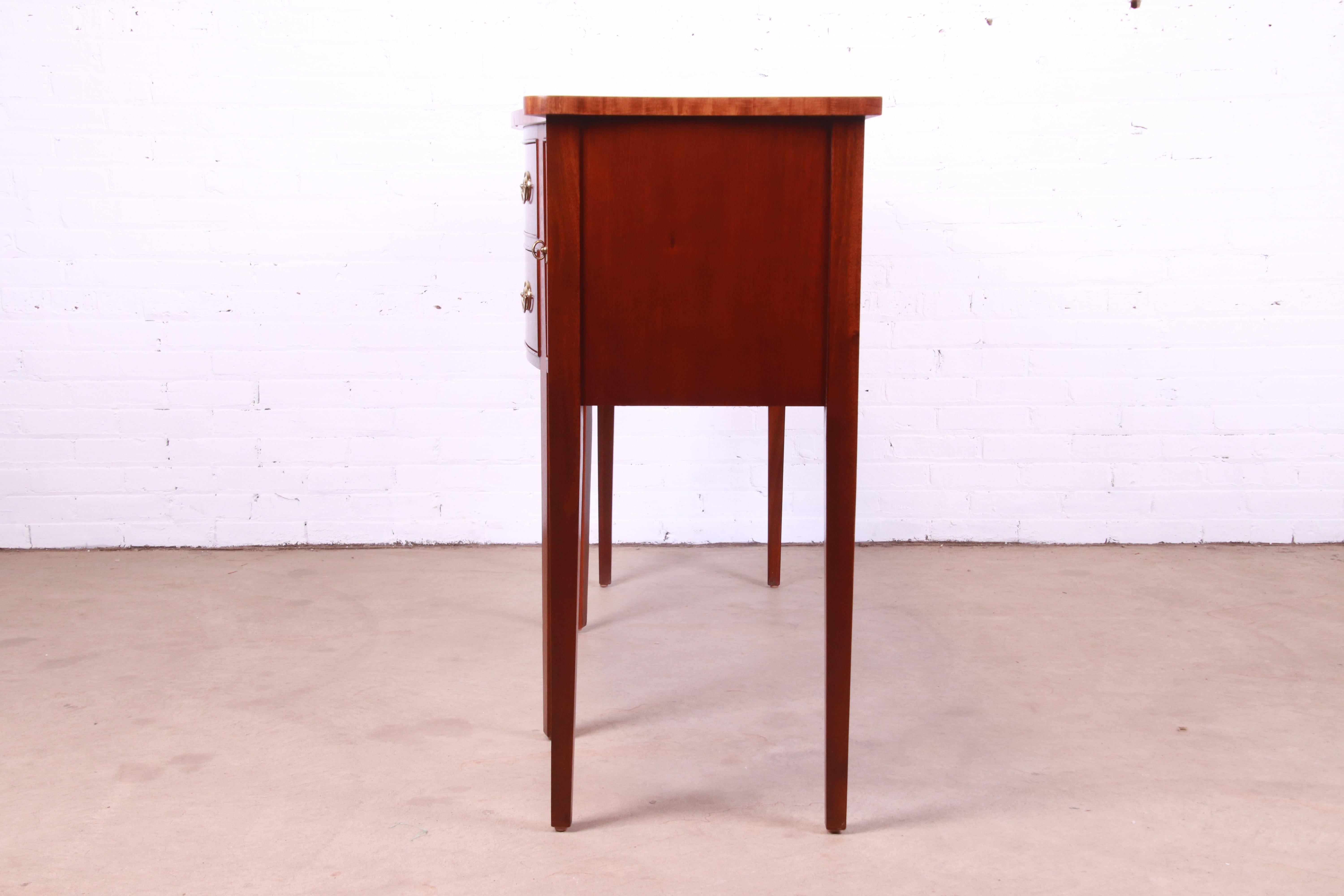 Ethan Allen Hepplewhite Inlaid Mahogany Serpentine Sideboard Credenza 10