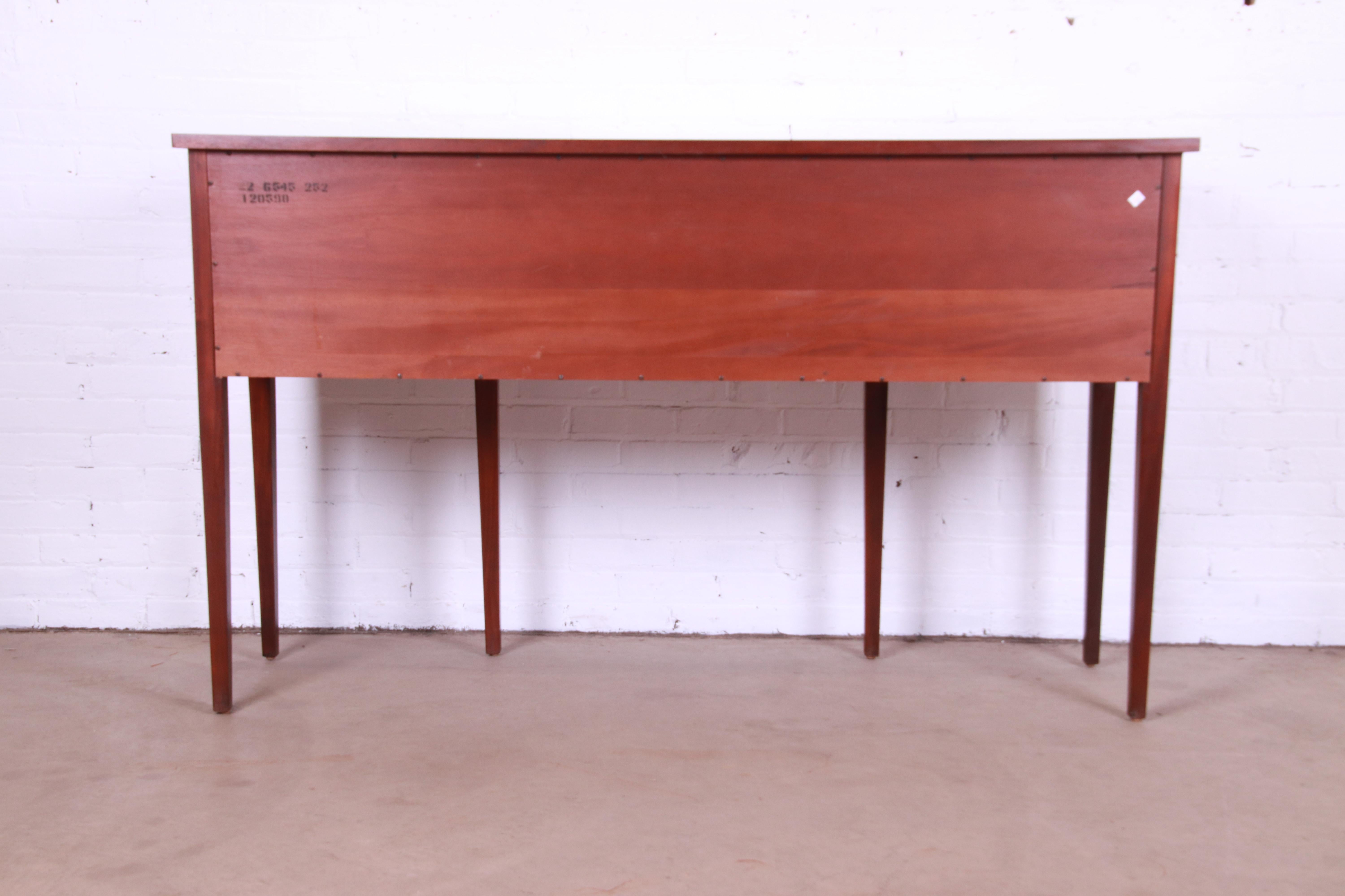 Ethan Allen Hepplewhite Inlaid Mahogany Serpentine Sideboard Credenza 12