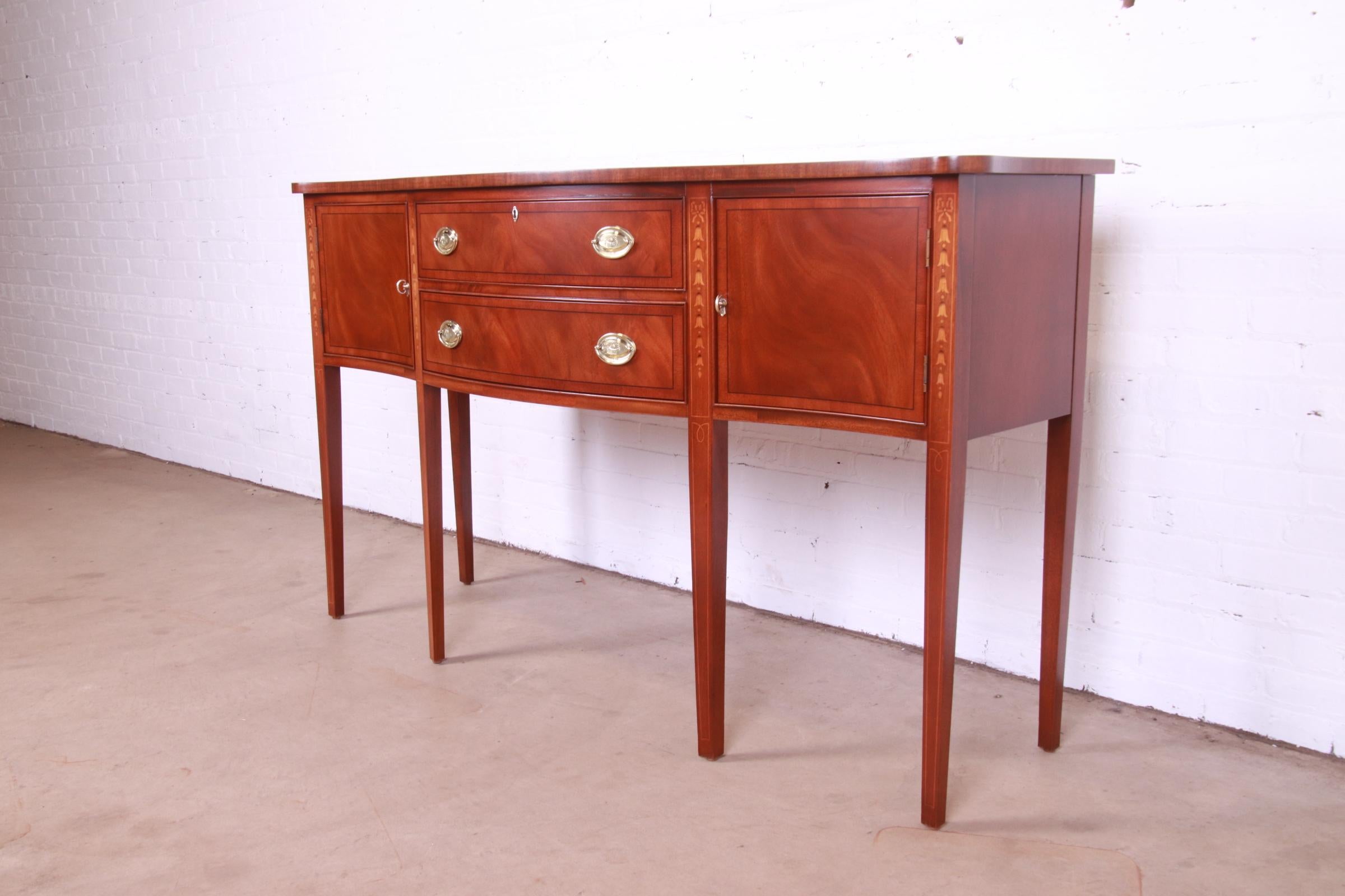 Ethan Allen Hepplewhite Inlaid Mahogany Serpentine Sideboard, Newly Restored In Good Condition In South Bend, IN