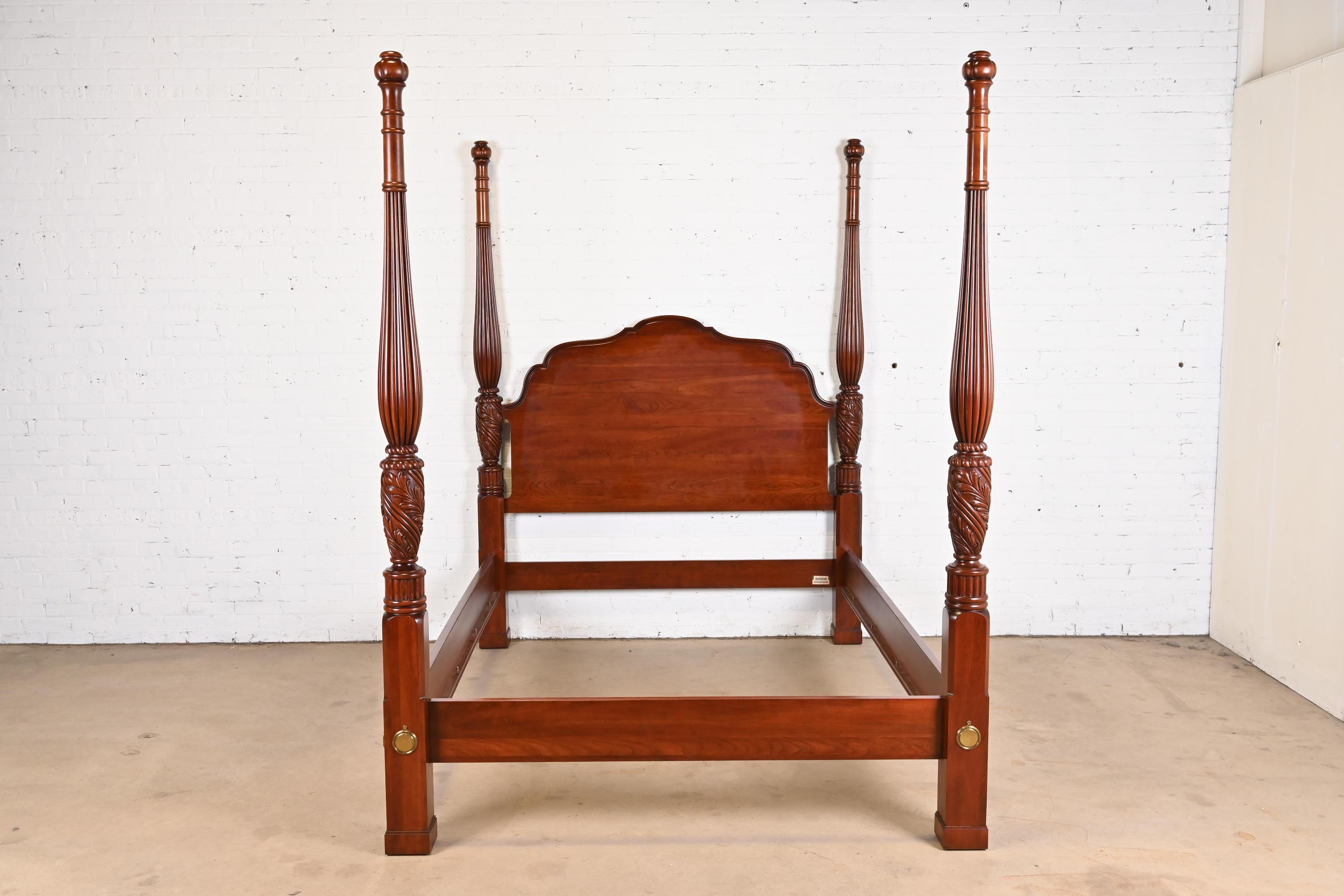 A gorgeous Georgian style four poster queen size bed

By Ethan Allen 
