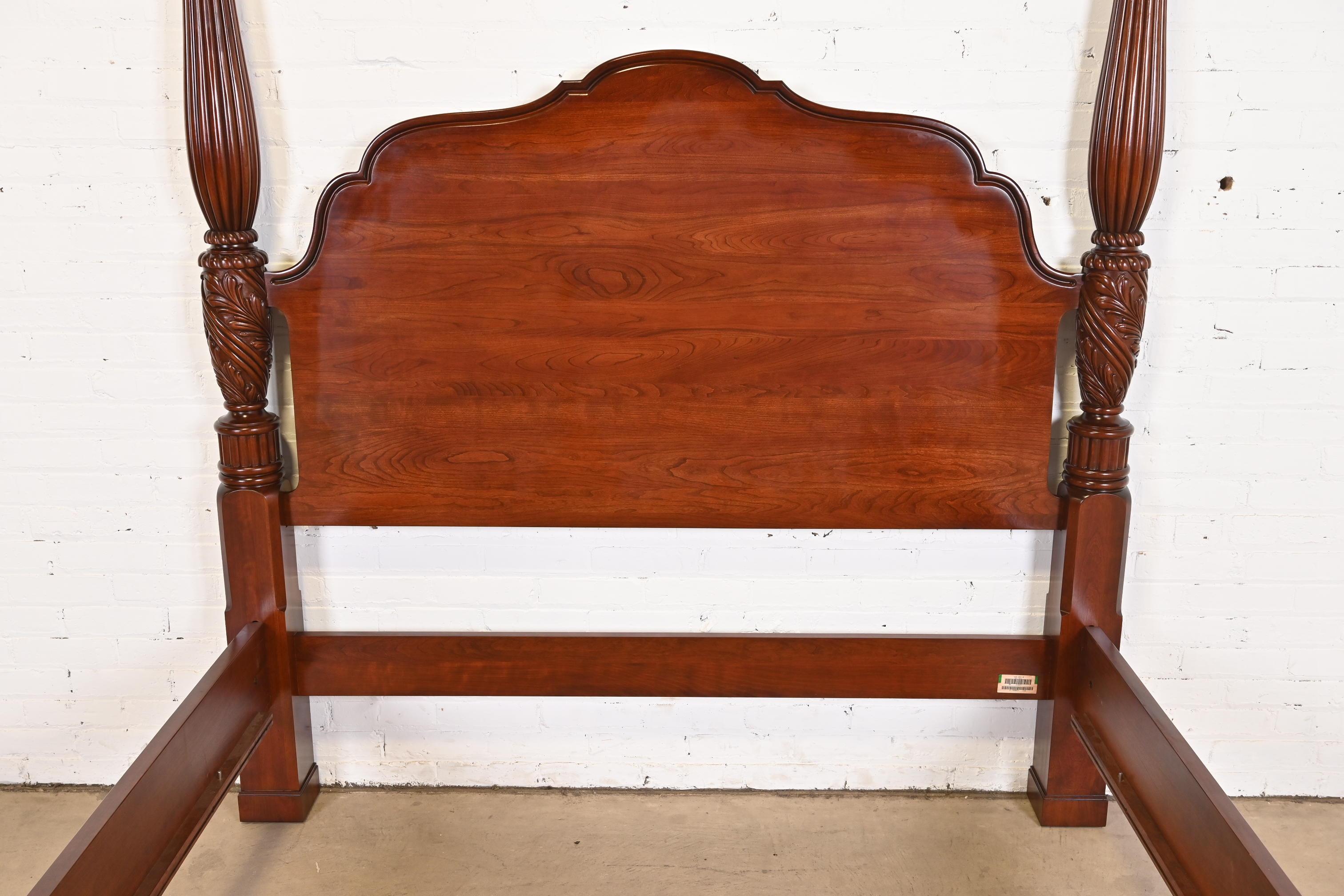 20th Century Ethan Allen Knob Creek Collection Georgian Cherry Wood Queen Size Poster Bed