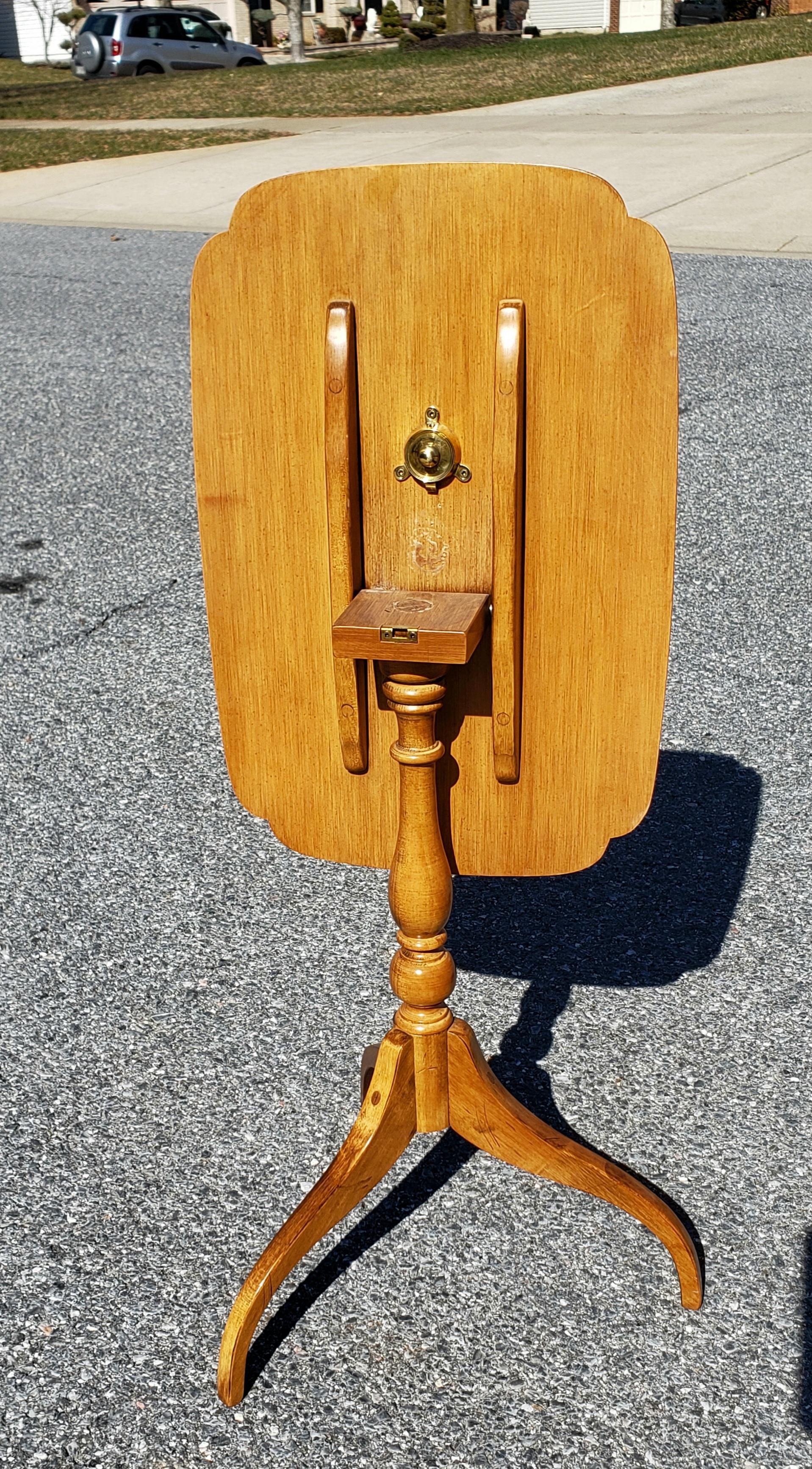 American Ethan Allen Maple Spider Feet Tilt-Top Tray Side Table