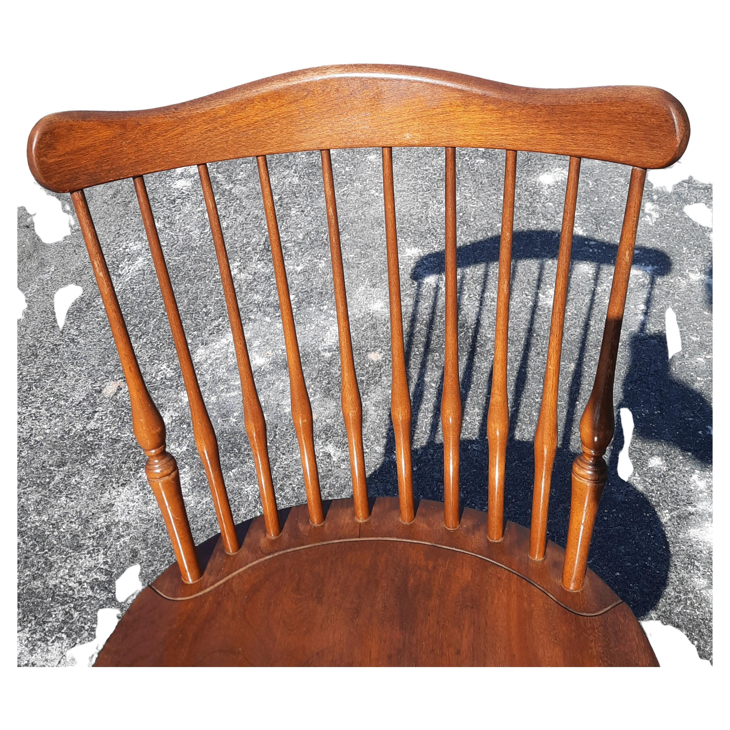 Ethan Allen Maple Windsor Chairs 10 6102, Set of 4, circa 1970s For