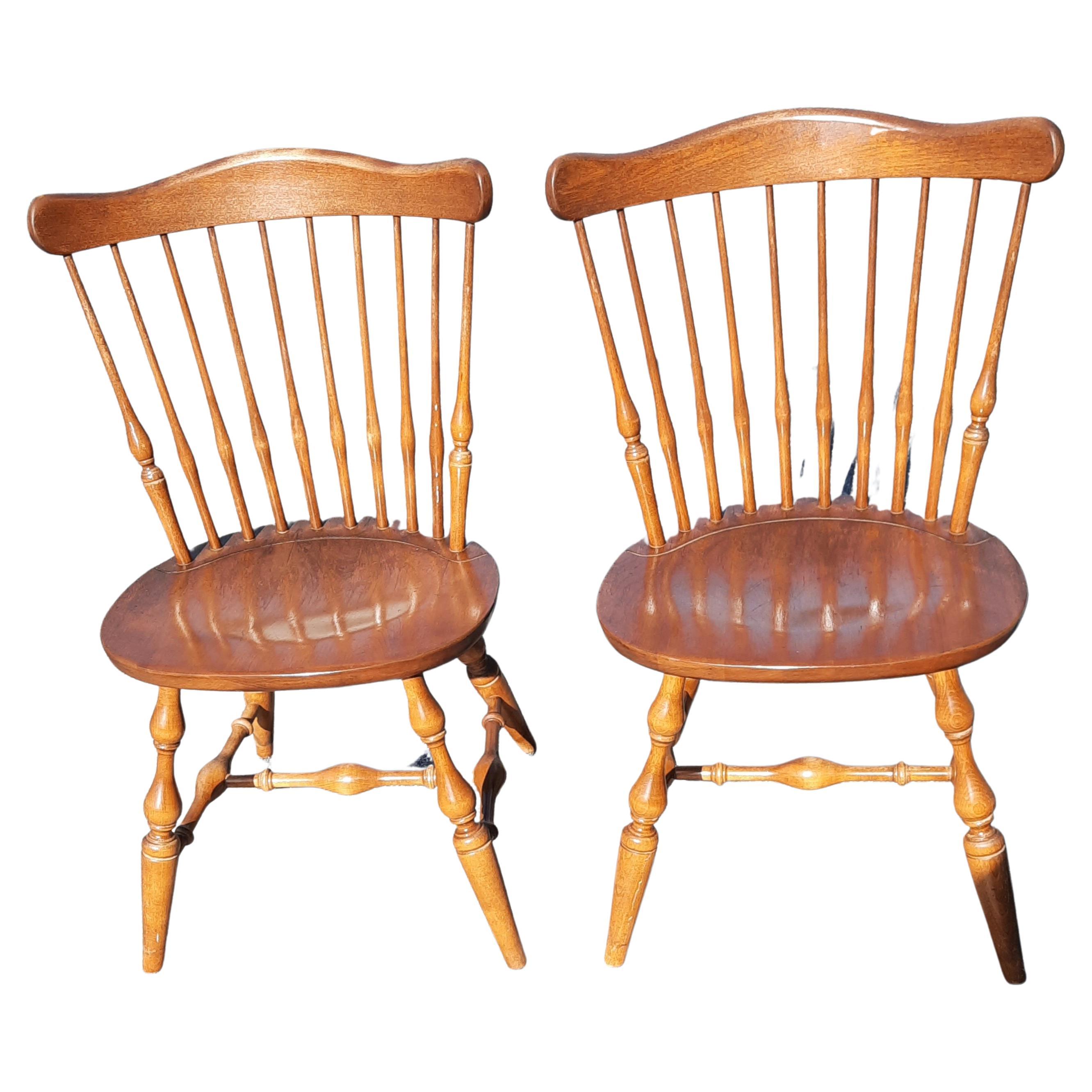 Ethan Allen Maple Windsor Chairs 10 6102, Set of 4, circa 1970s For