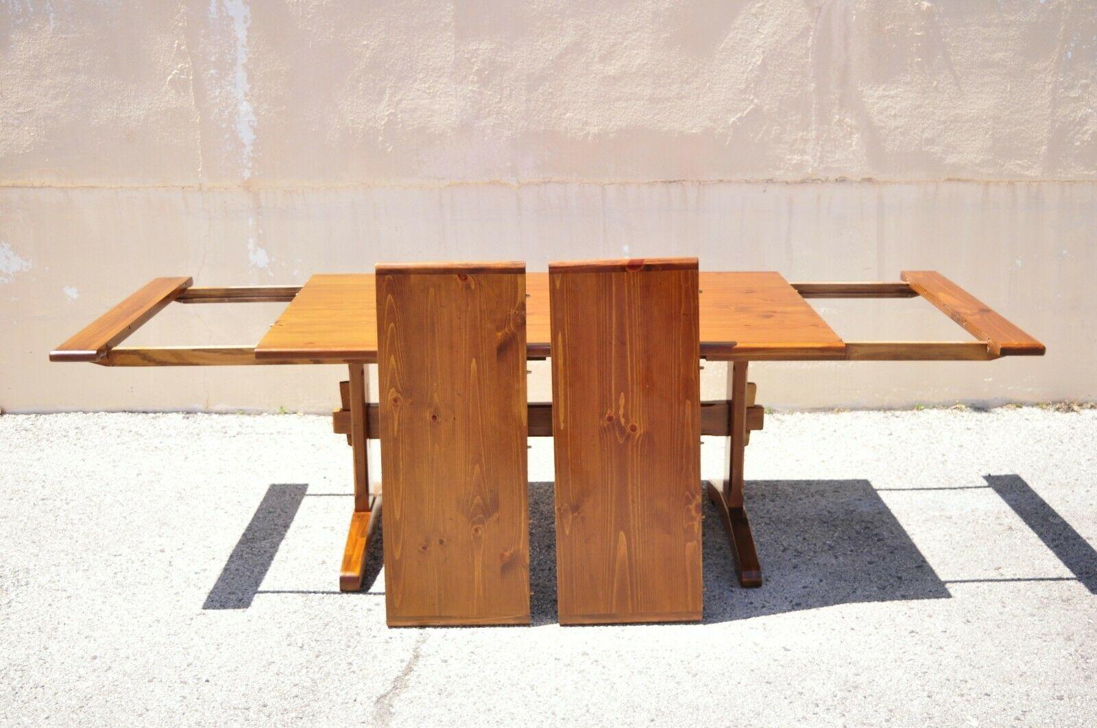 colonial table and chairs