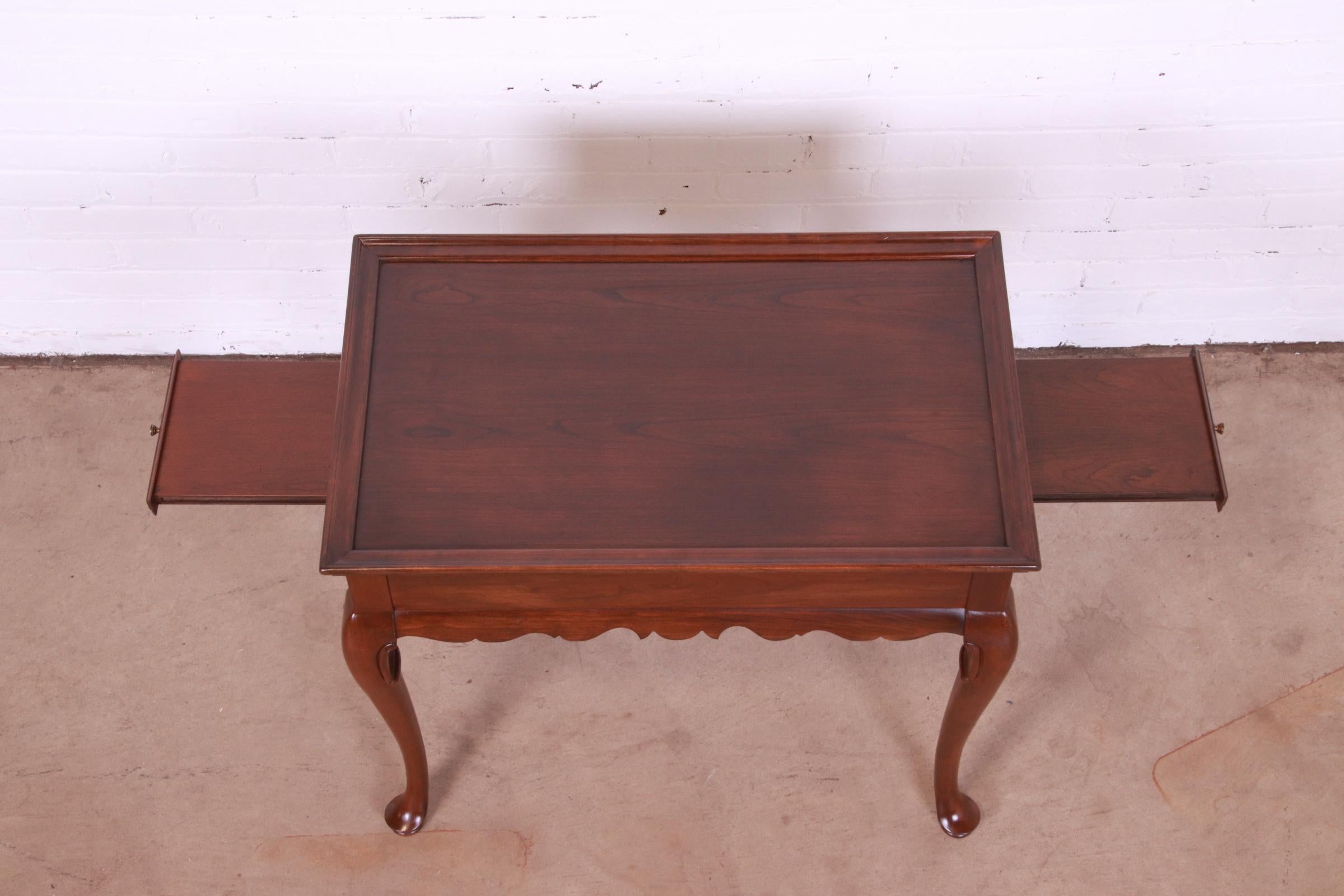 Ethan Allen Queen Anne Cherry Wood Tea Table or Occasional Side Table 5
