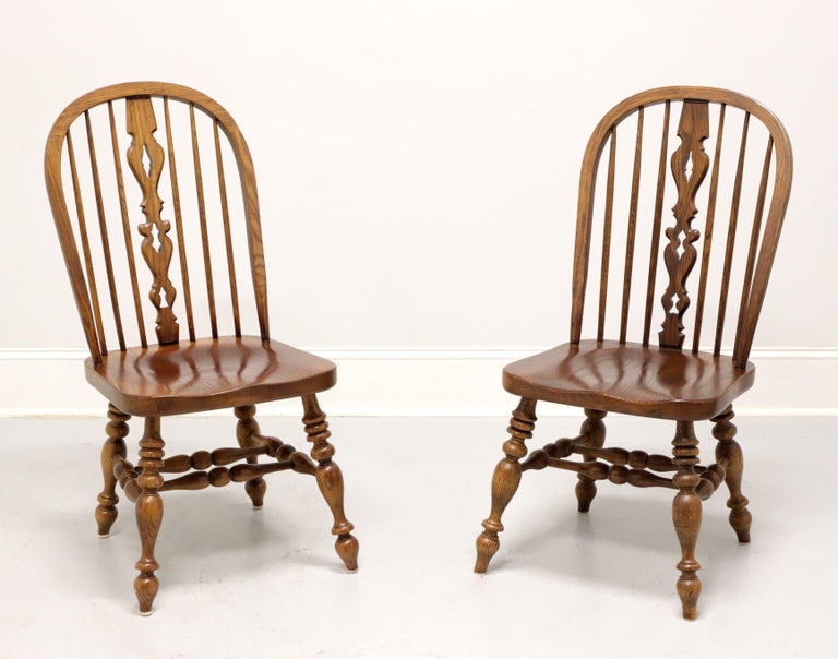 ETHAN ALLEN Royal Charter Oak Jacobean Windsor Dining Side Chairs