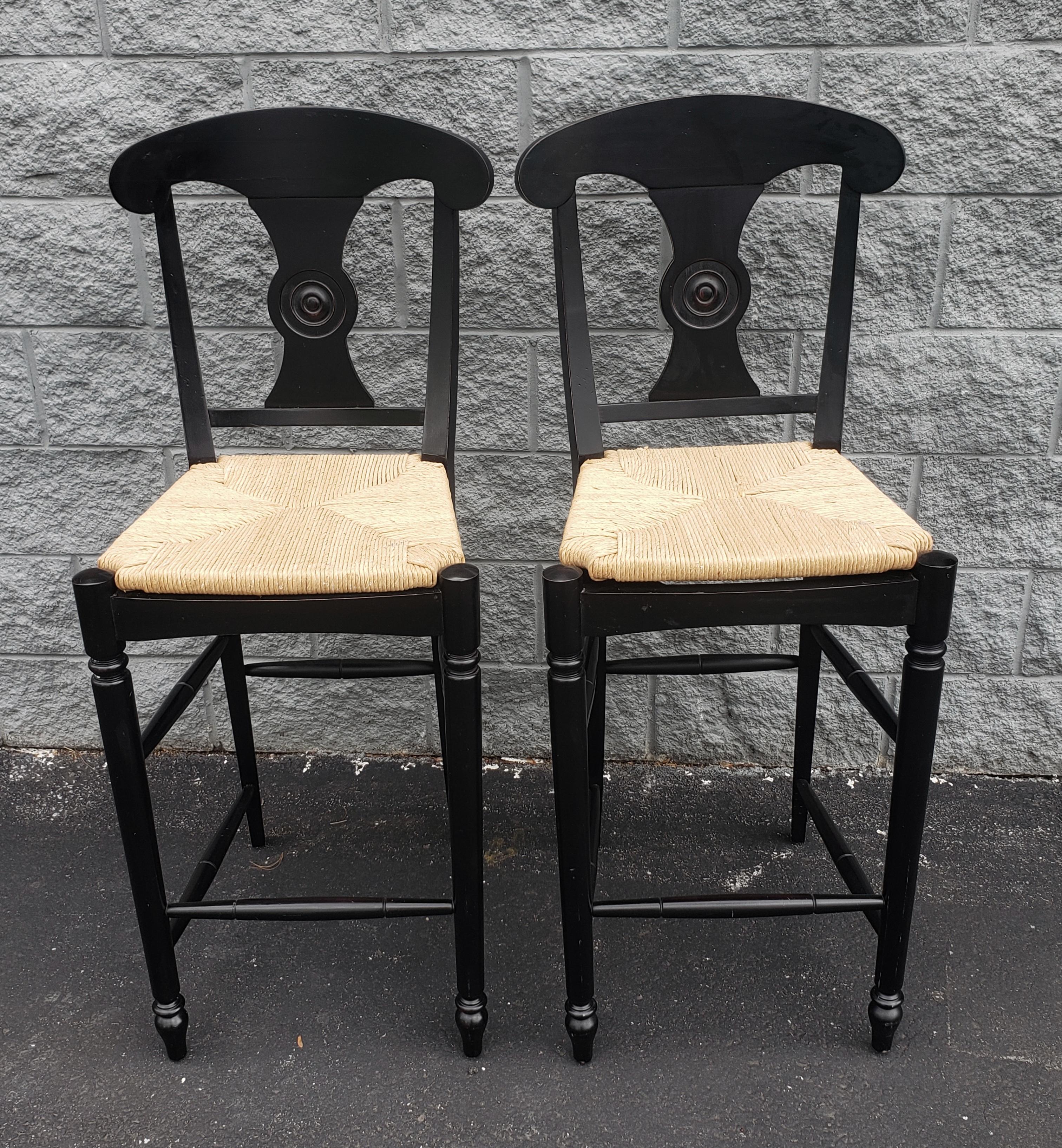 Magnificent pair of Ethan Allen Vintage French Country Rush Seat Bar Stools in Black. Very good vintage condition.