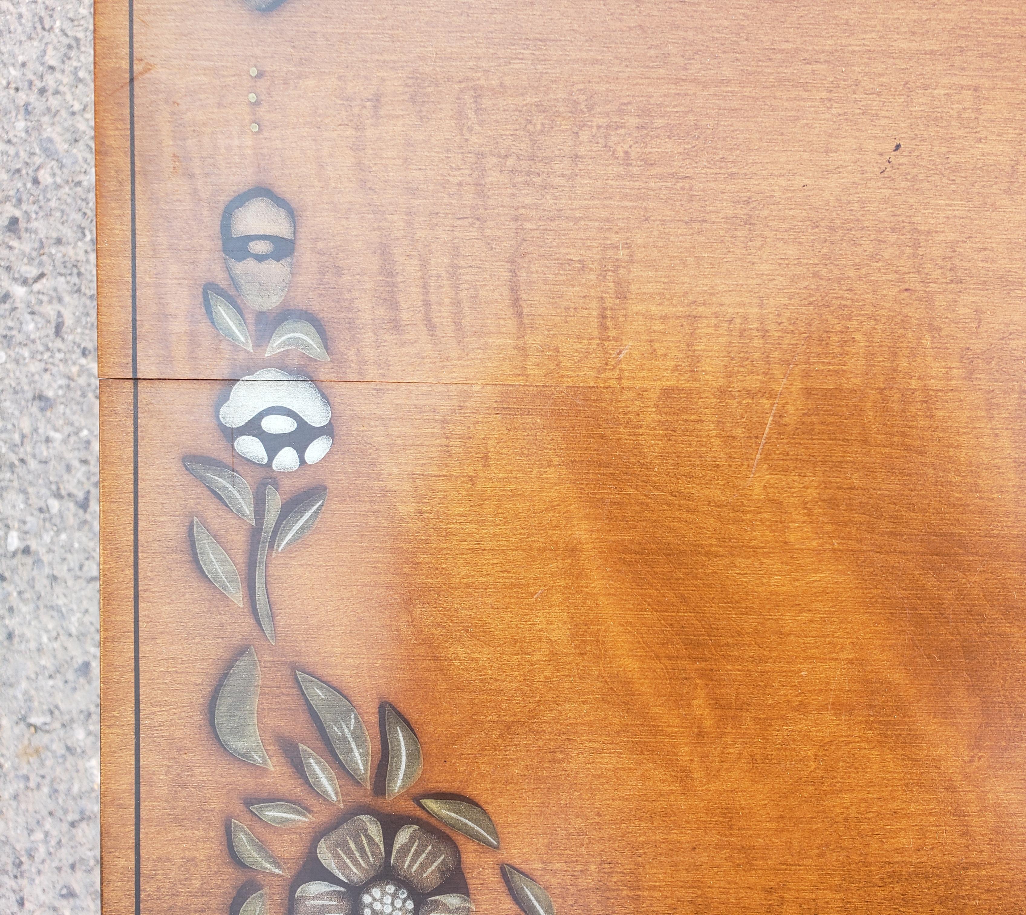 Ethan Allen Vintage Hitchcock Style Pedestal Side Tables, Circa 1970s, a Pair 1
