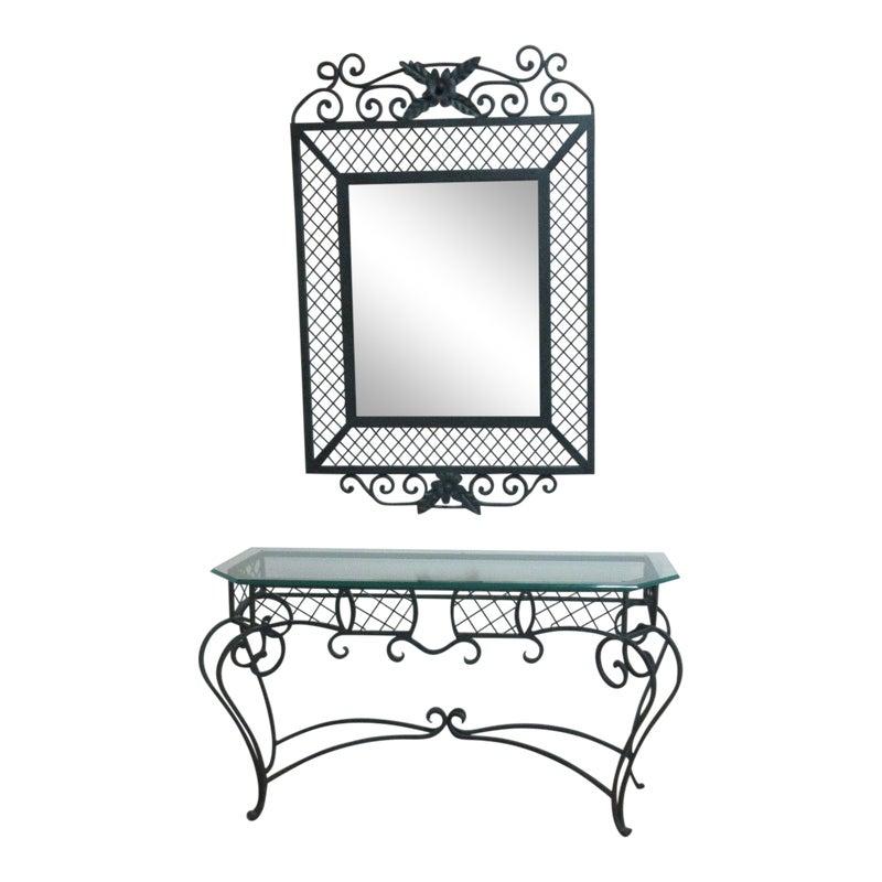 An Ethan Allen mirror and console table. Excellent condition. Beveled mirror and table top. .tight and sturdy. Please see our photos as they are considered part of the description.
Console dimensions-- 52 x 17 x 30