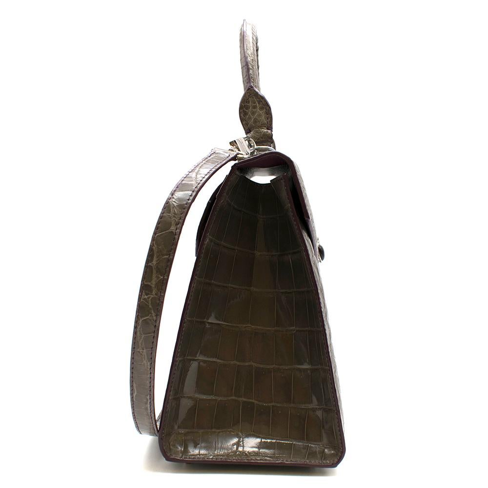Ethan K Alla Krokodil Medium Top Handle Tasche in Gris Fonce Glänzend im Zustand „Neu“ im Angebot in London, GB