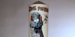 Scultura della torre dell'acqua: 'Stool Pigeon' (piccione sgabello)