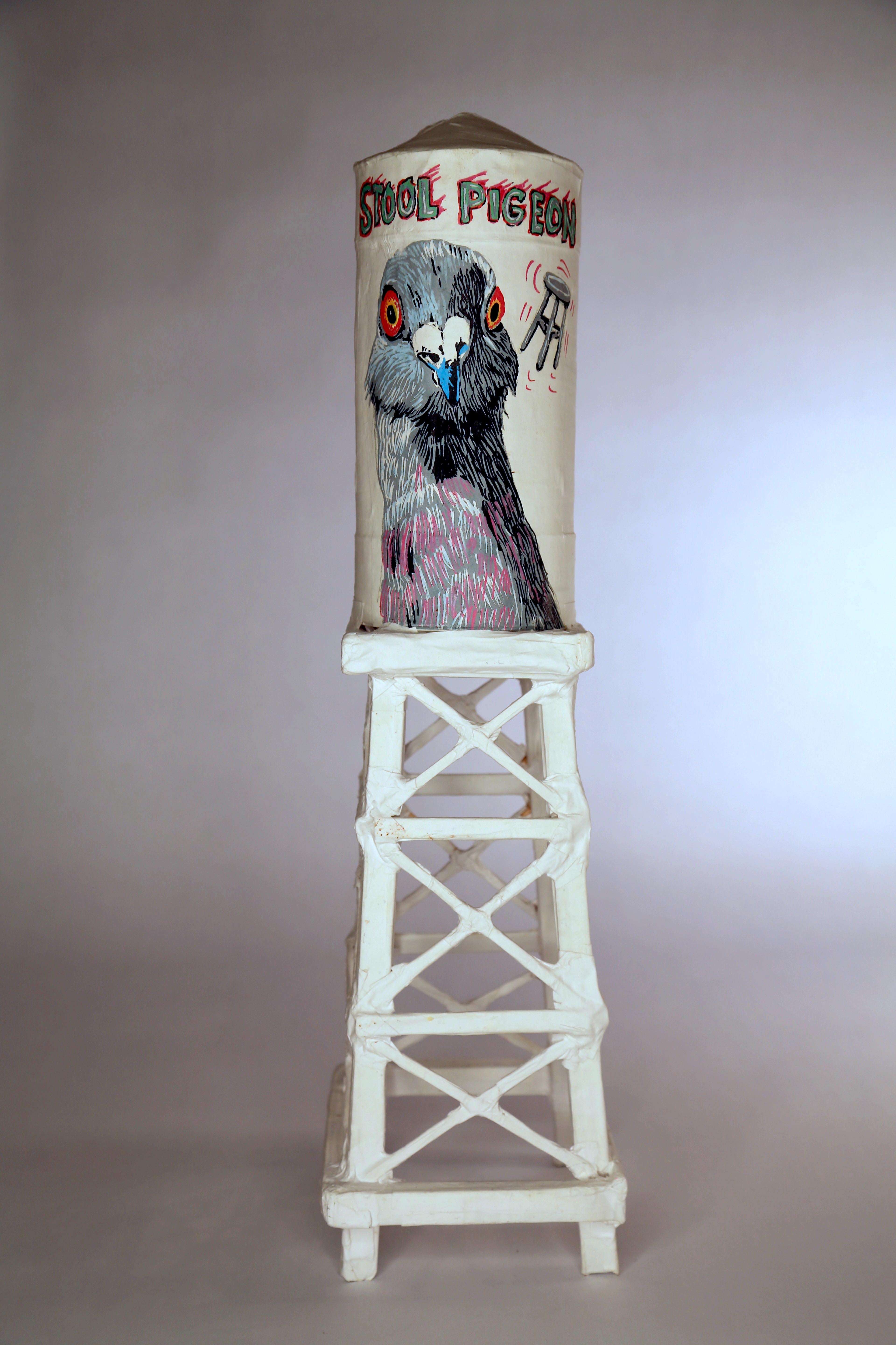Figurative Sculpture Ethan Minsker - Sculpture de tour de l'eau : tabouret Pigeon