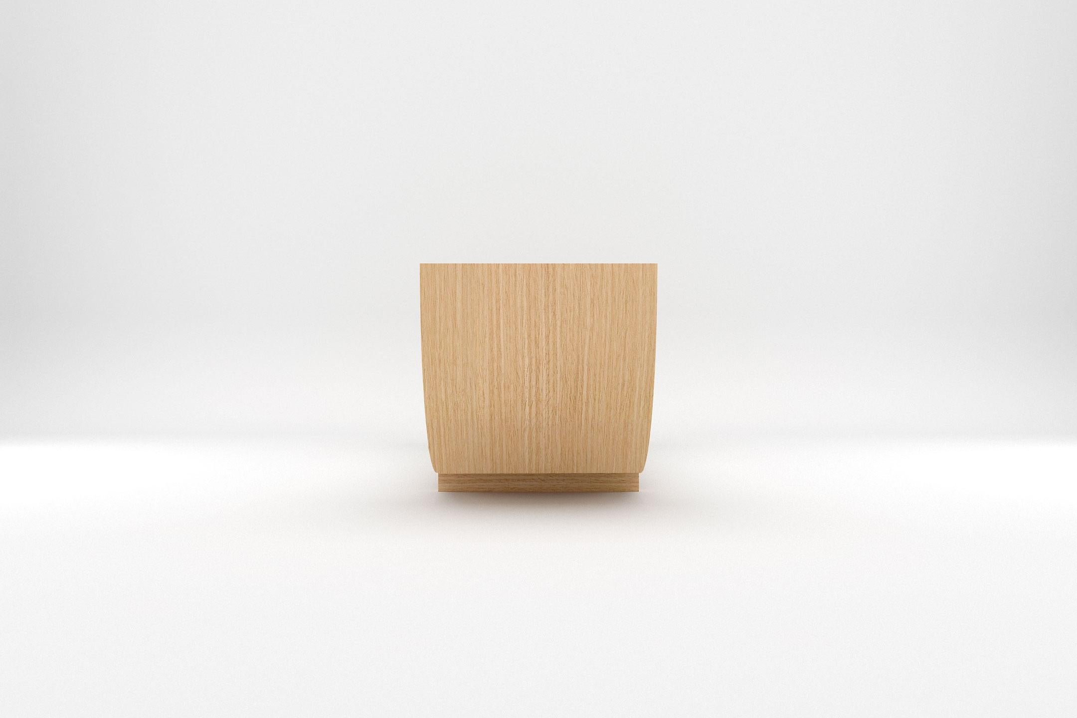 Moderne Banc moderne fabriqué à la main avec base en bois naturel en vente