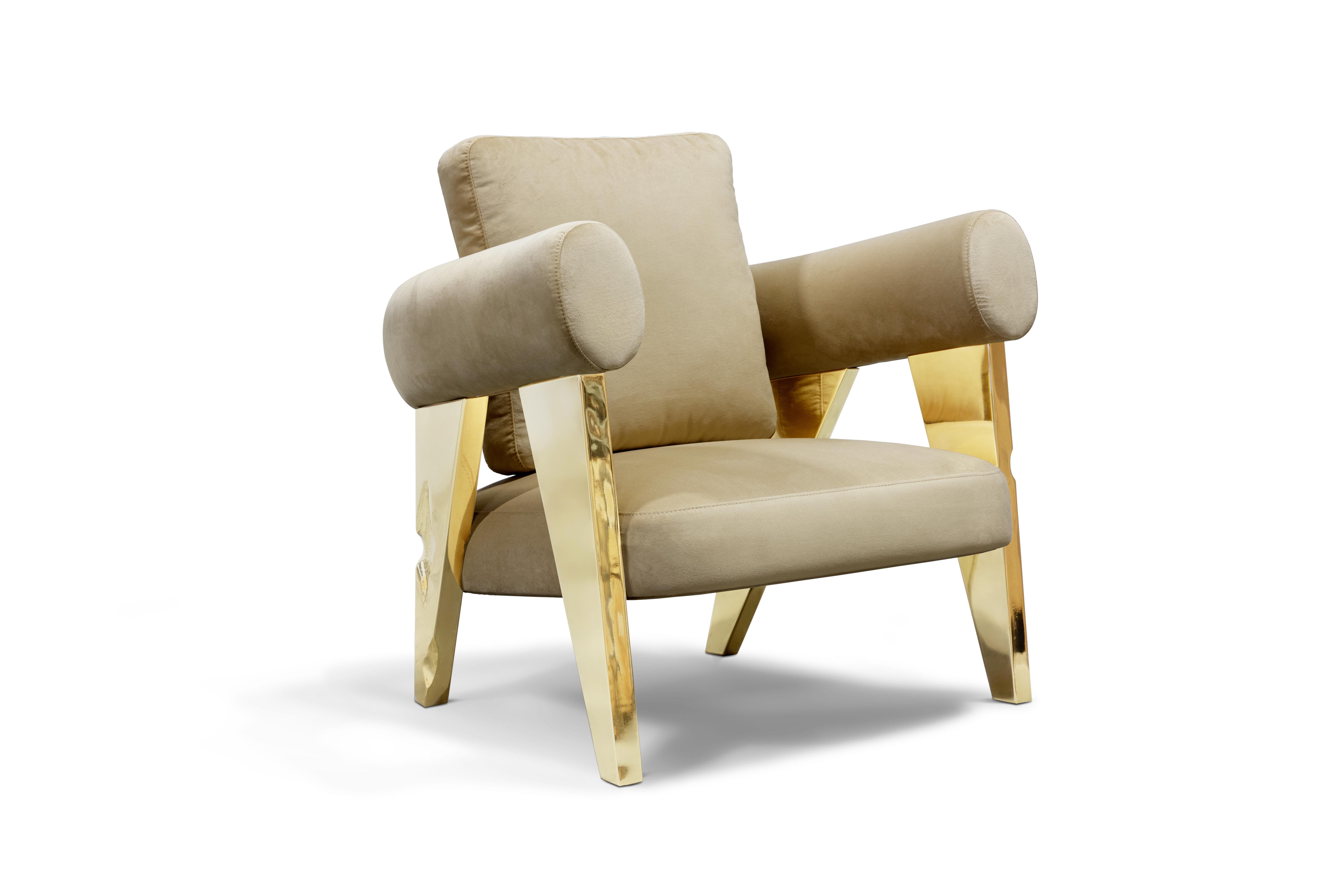 Sillón Ethereal - Latón martillado pulido a mano y tela - Boca Do Lobo Portugués en venta