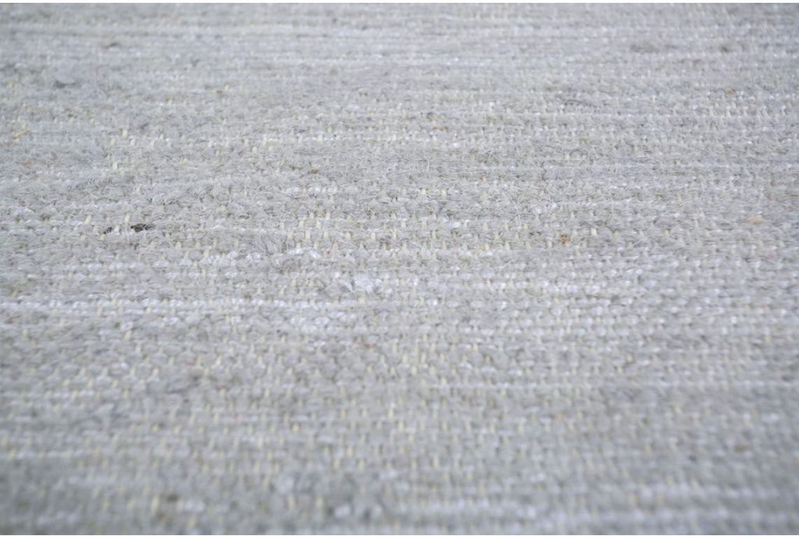 Indian Ethereal Crossings Light Silver & Light Silver 150X210 cm Flatweave Rug For Sale