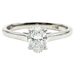Anello di fidanzamento con diamante etereo solitario in platino
