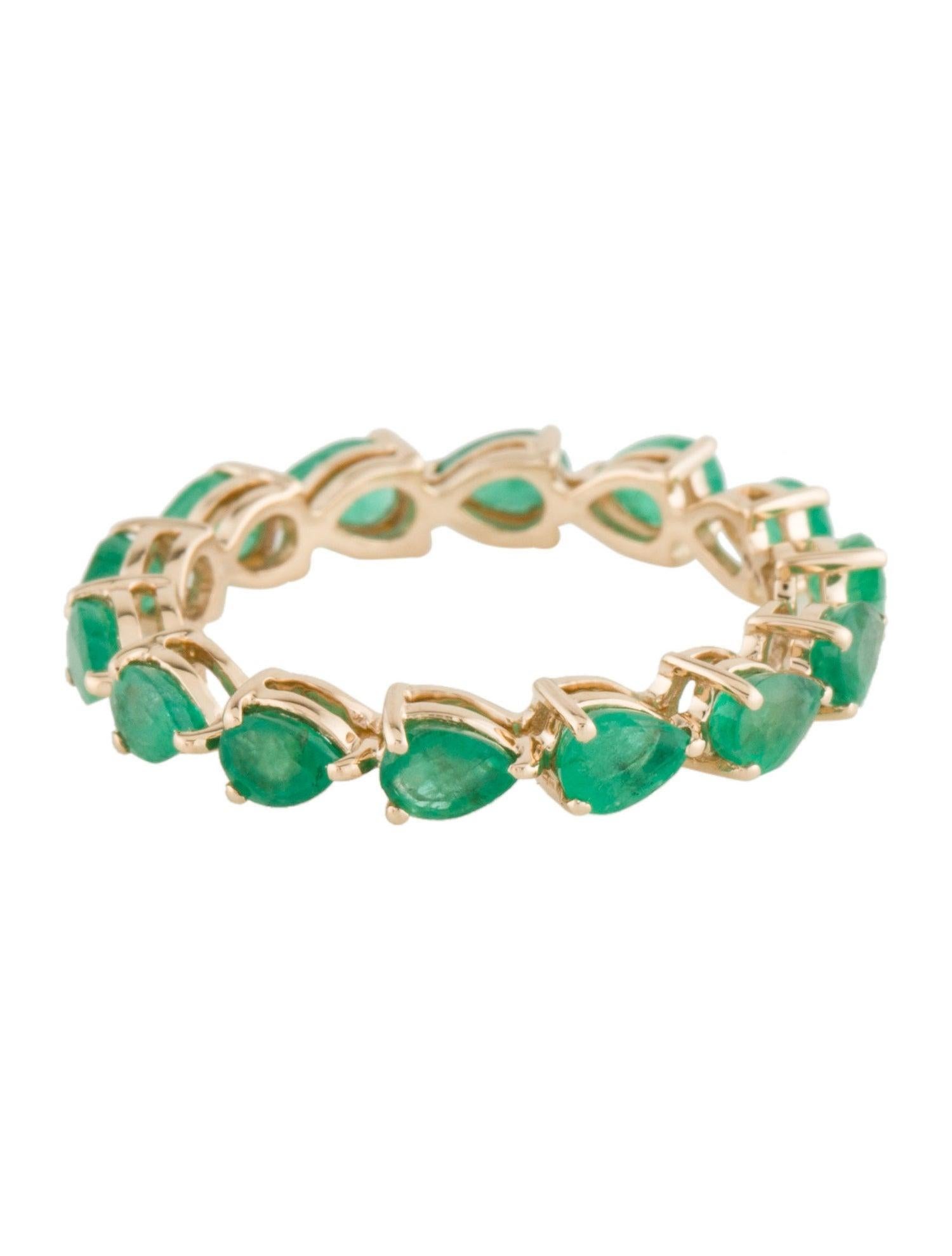 Tauchen Sie ein in die bezaubernde Anziehungskraft der Natur mit unserem Forest Ferns Emerald Ring, einem fesselnden Meisterwerk aus der Emerald Collection'S von Jeweltique. Dieser exquisite Ring ist eine Hommage an die üppige Schönheit der grünen
