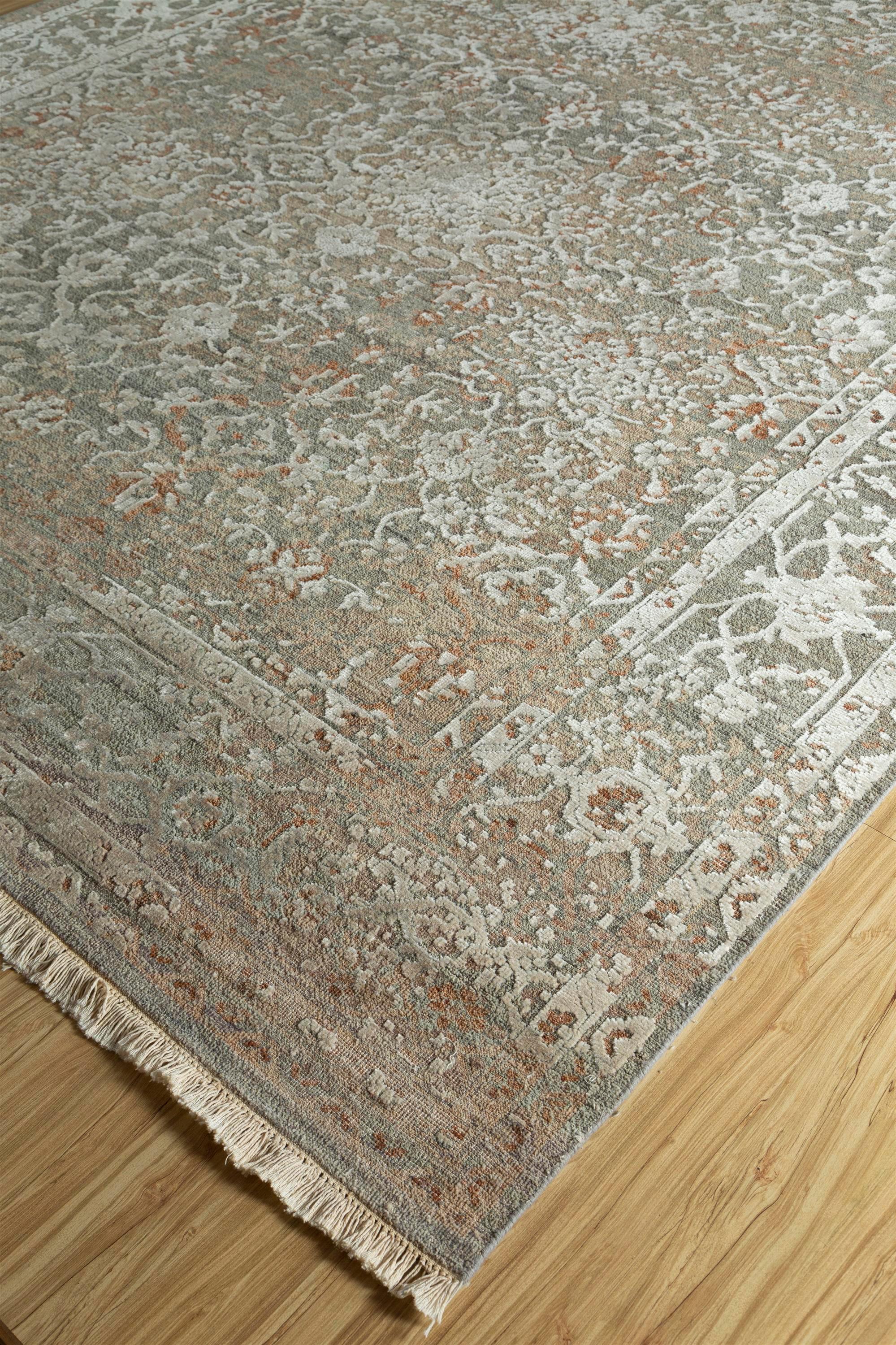 Tibetan Ethereal Elegance Medium Taupe & Flax 240X300 Cm Handknotted Rug For Sale