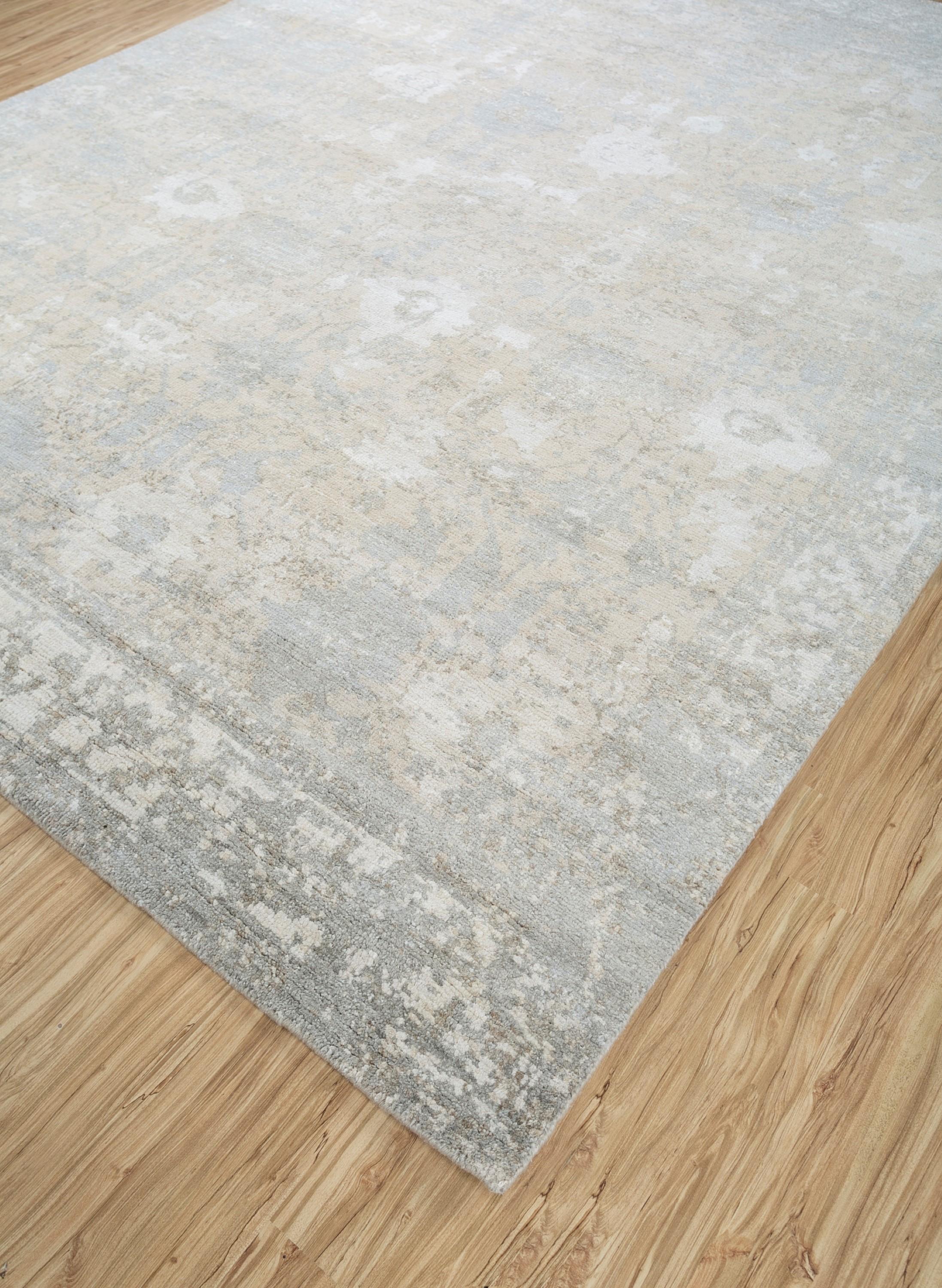 Modern Ethereal Zephyr Antique White & Antique White 240x300 cm Hand Knotted Rug For Sale