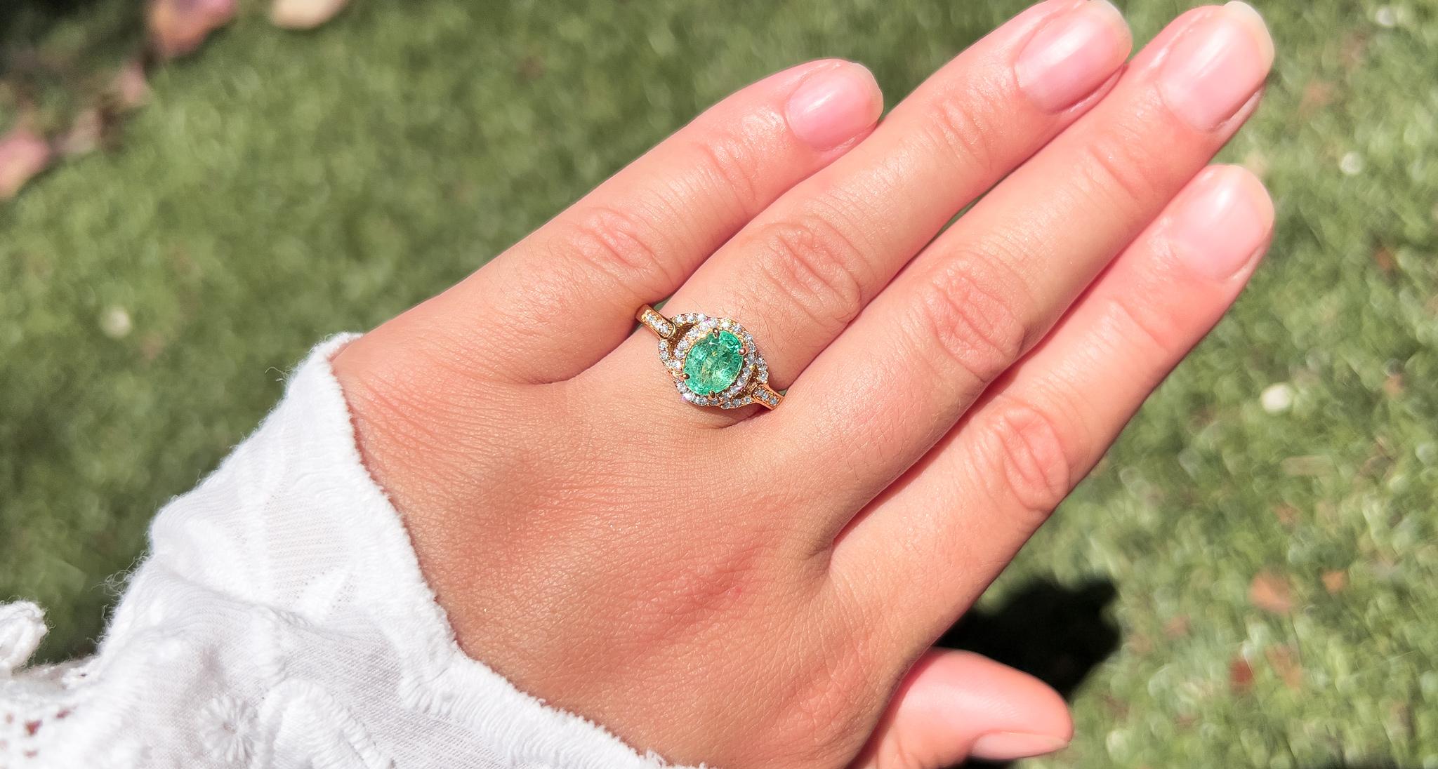 Ethiopian emerald ring deals