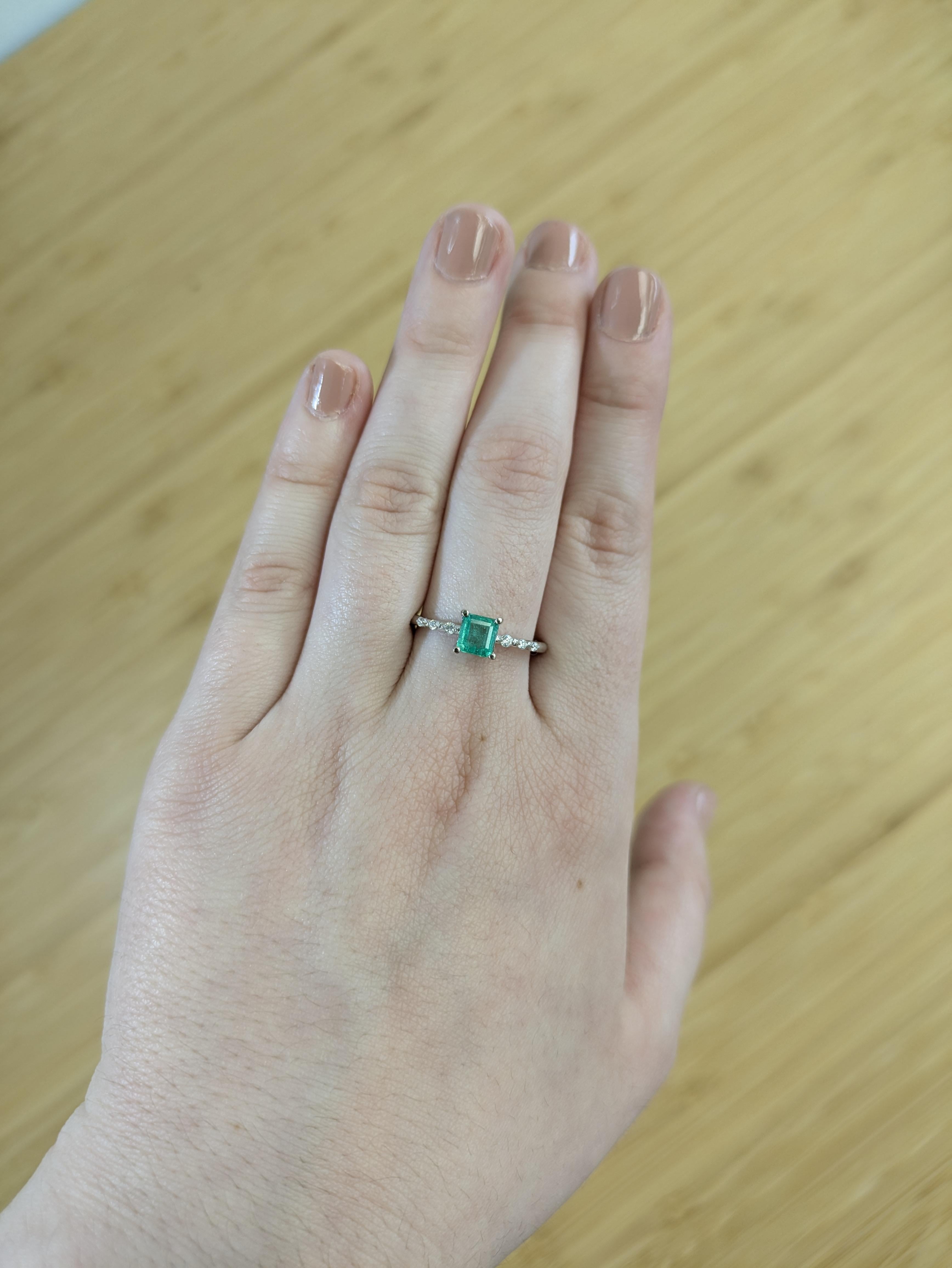 This Ethiopian emerald ring glows with natural beauty, set in 14K solid gold and accented by sparkling natural diamonds. A vibrant blend of elegance and earthy charm, perfect for any jewelry lover.

**We offer complimentary resizing, message us the