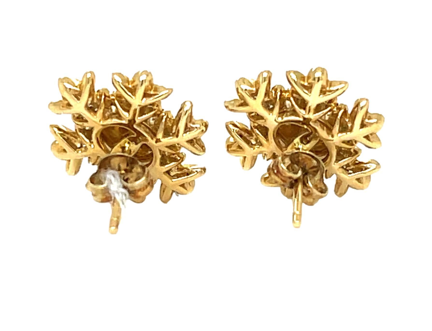 Äthiopischer Opal und Diamant-Schneeflocken-Ohrringe aus 14KY Gold  im Zustand „Neu“ im Angebot in New York, NY